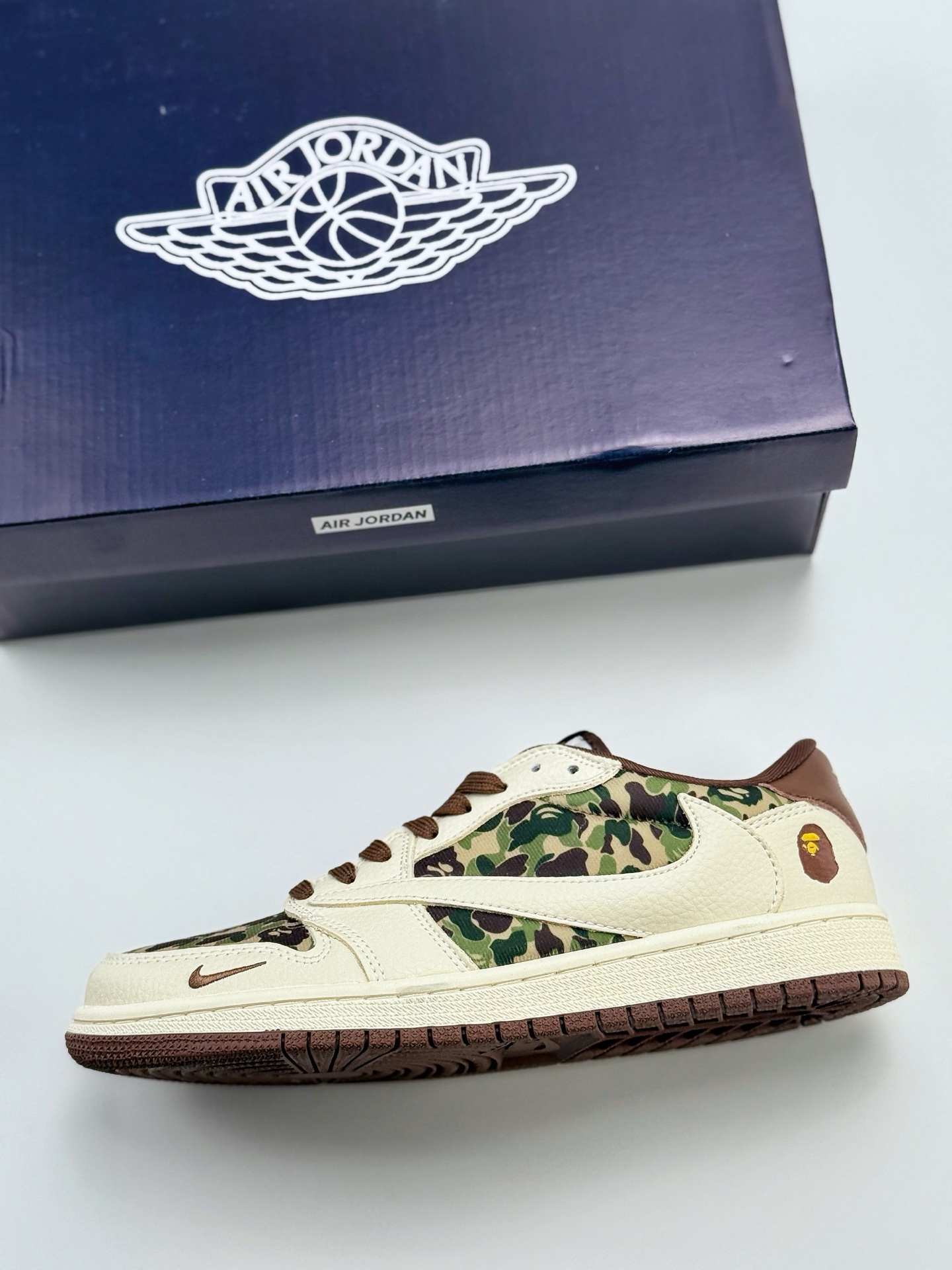 280 Travis Scott x Nike Air Jordan 1 Low x BAPE  Air Jordan 1 Low 反转白迷彩绿棕小钩倒钩 XS2024-019