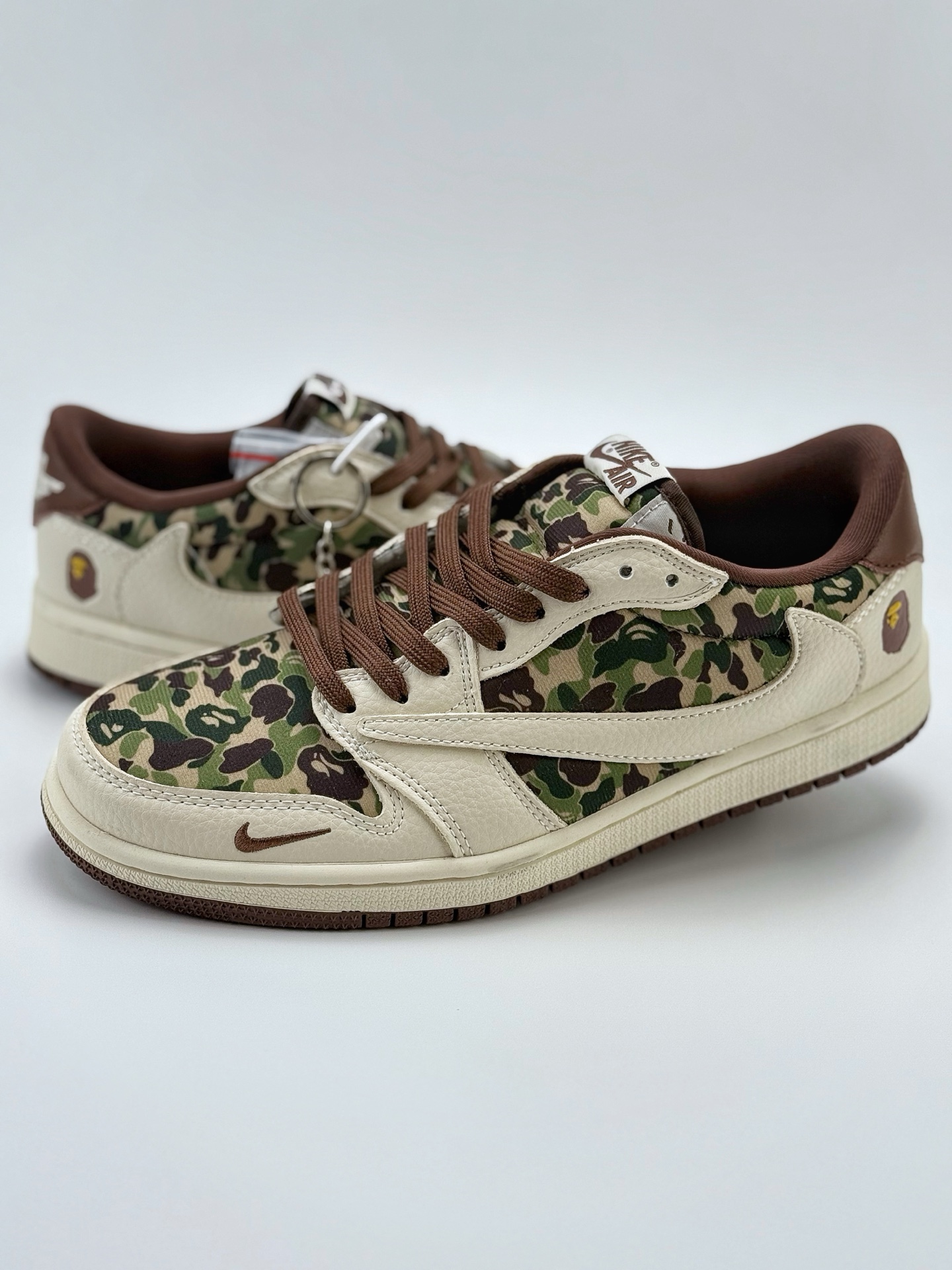 280 Travis Scott x Nike Air Jordan 1 Low x BAPE  Air Jordan 1 Low 反转白迷彩绿棕小钩倒钩 XS2024-019