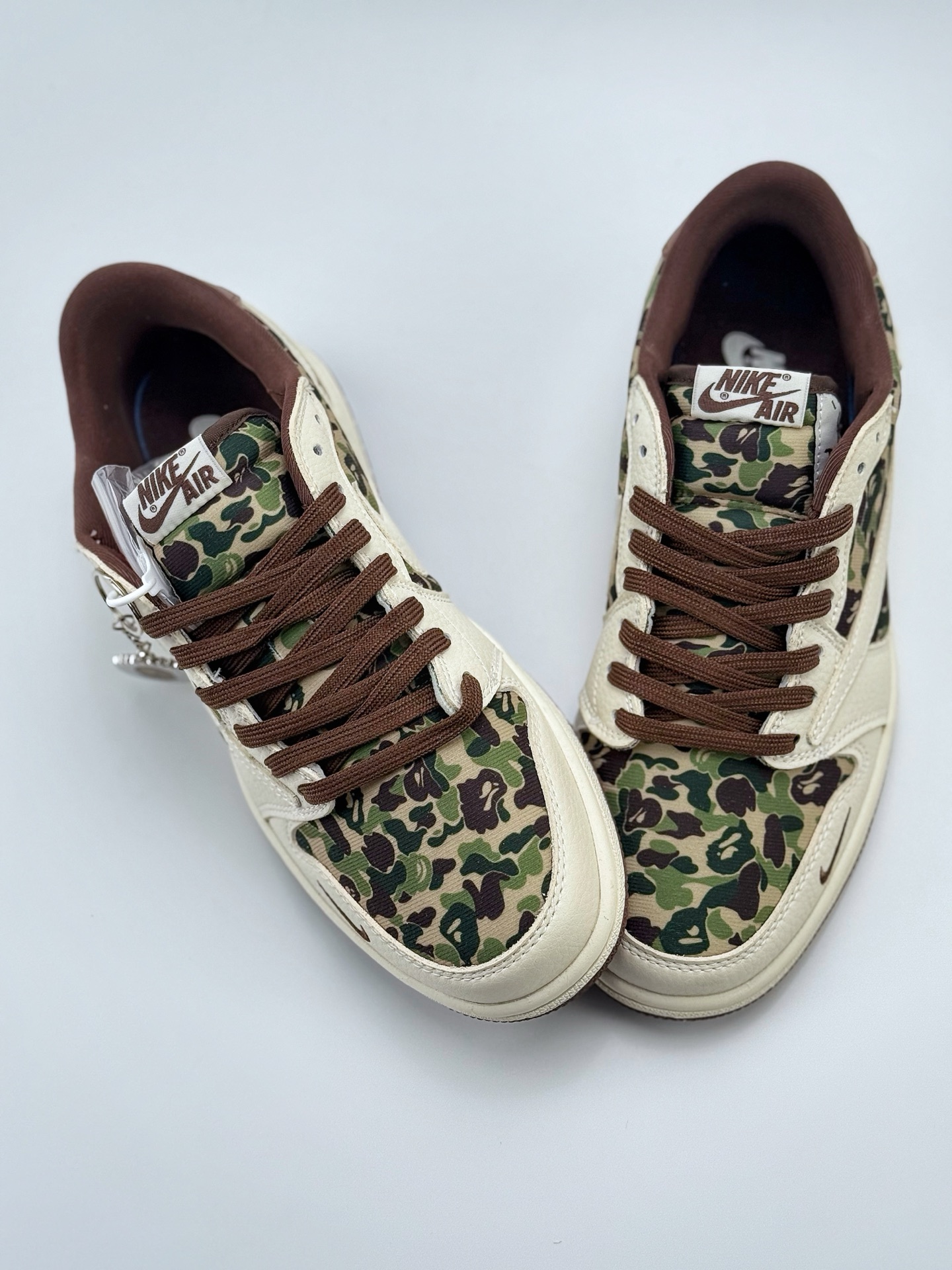 280 Travis Scott x Nike Air Jordan 1 Low x BAPE  Air Jordan 1 Low 反转白迷彩绿棕小钩倒钩 XS2024-019
