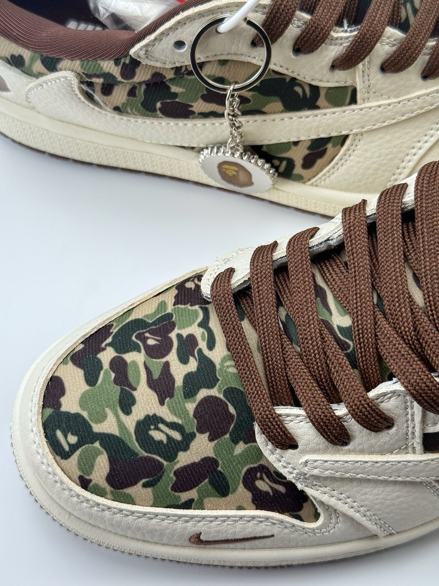280 Travis Scott x Nike Air Jordan 1 Low x BAPE  Air Jordan 1 Low 反转白迷彩绿棕小钩倒钩 XS2024-019