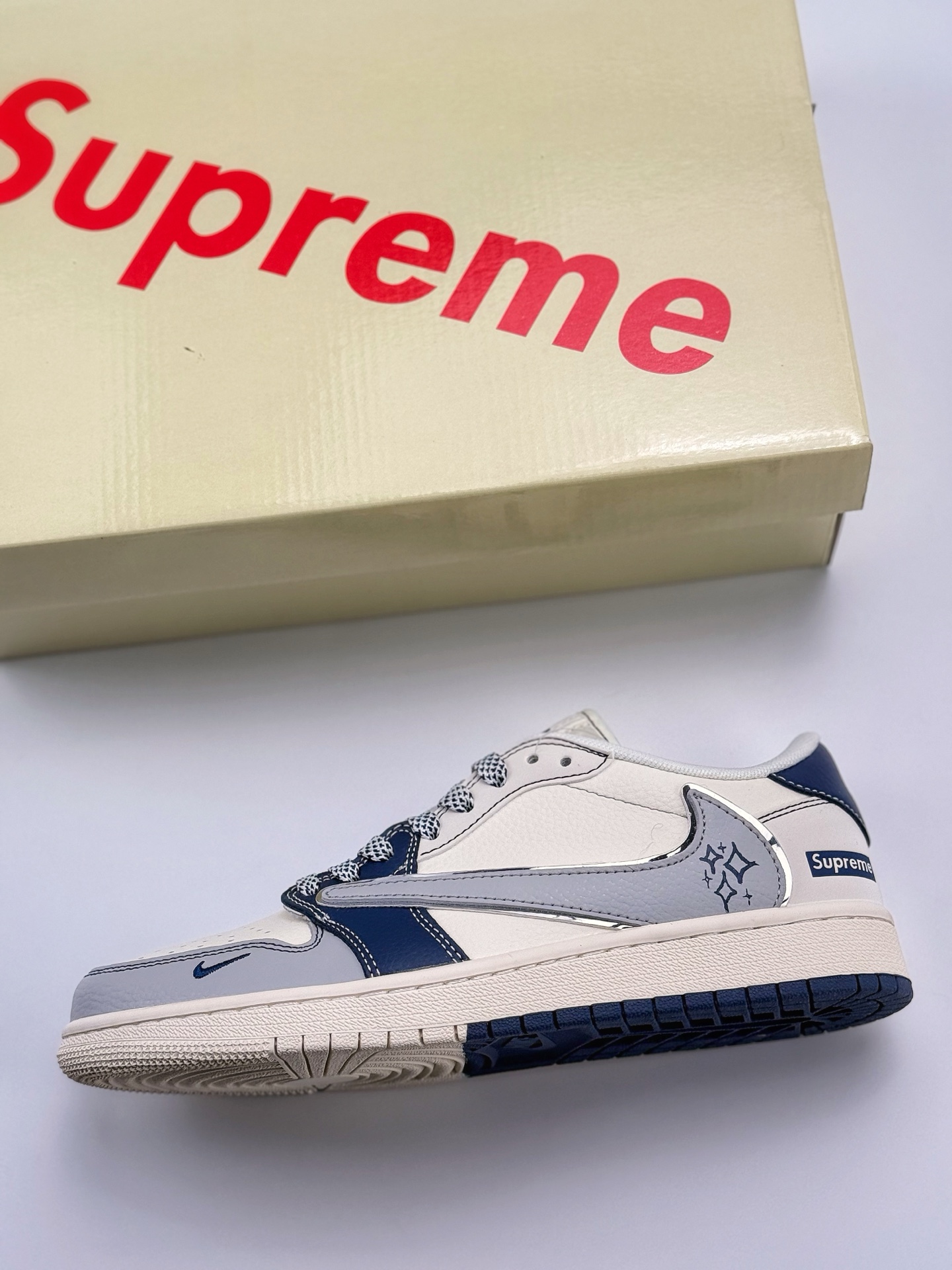 280 Travis Scott x Nike Air Jordan 1 Low x Supreme Air Jordan 1 Low 反转白灰蓝小钩满天星倒钩  XS7089-549