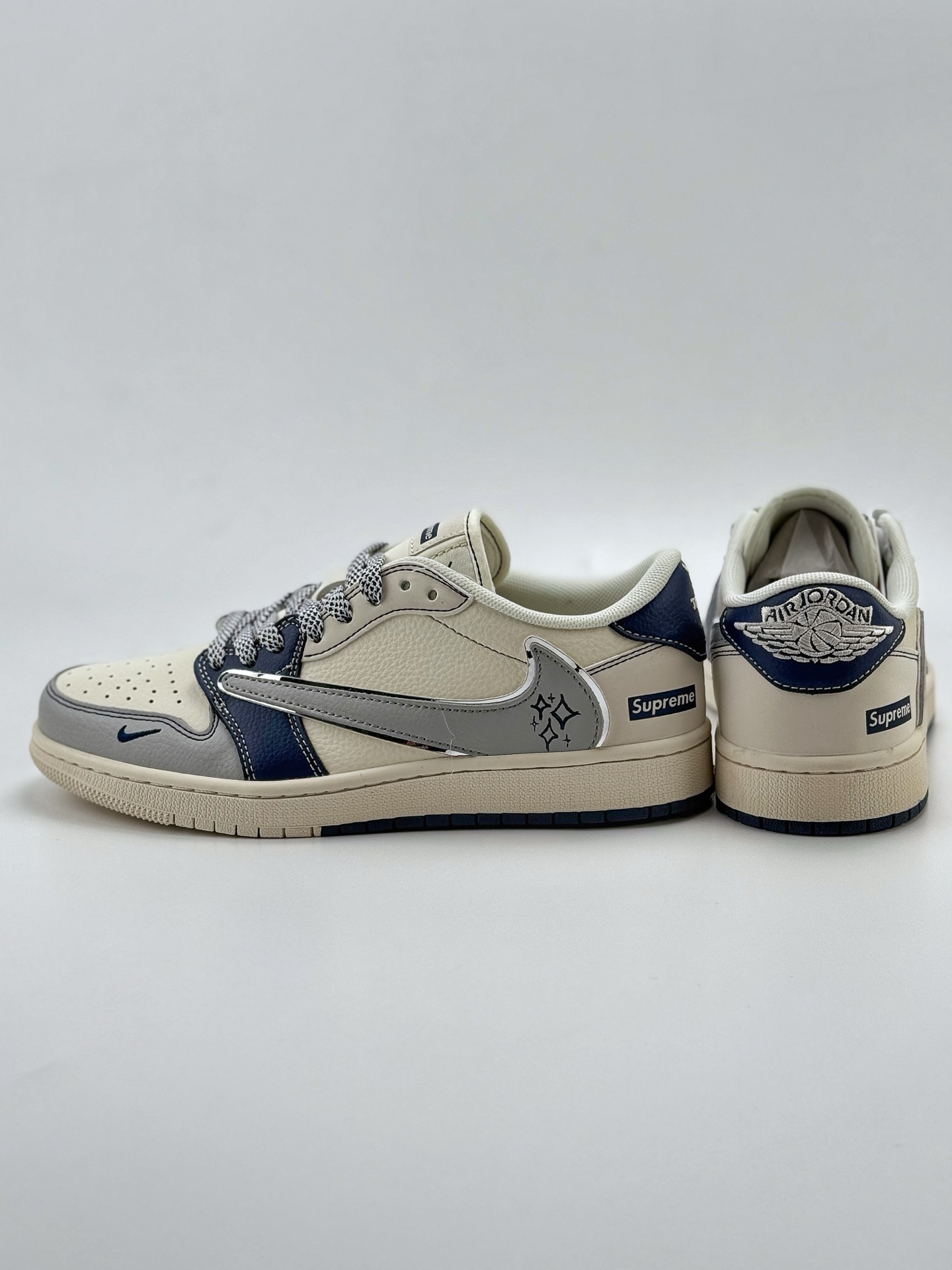 280 Travis Scott x Nike Air Jordan 1 Low x Supreme Air Jordan 1 Low 反转白灰蓝小钩满天星倒钩  XS7089-549