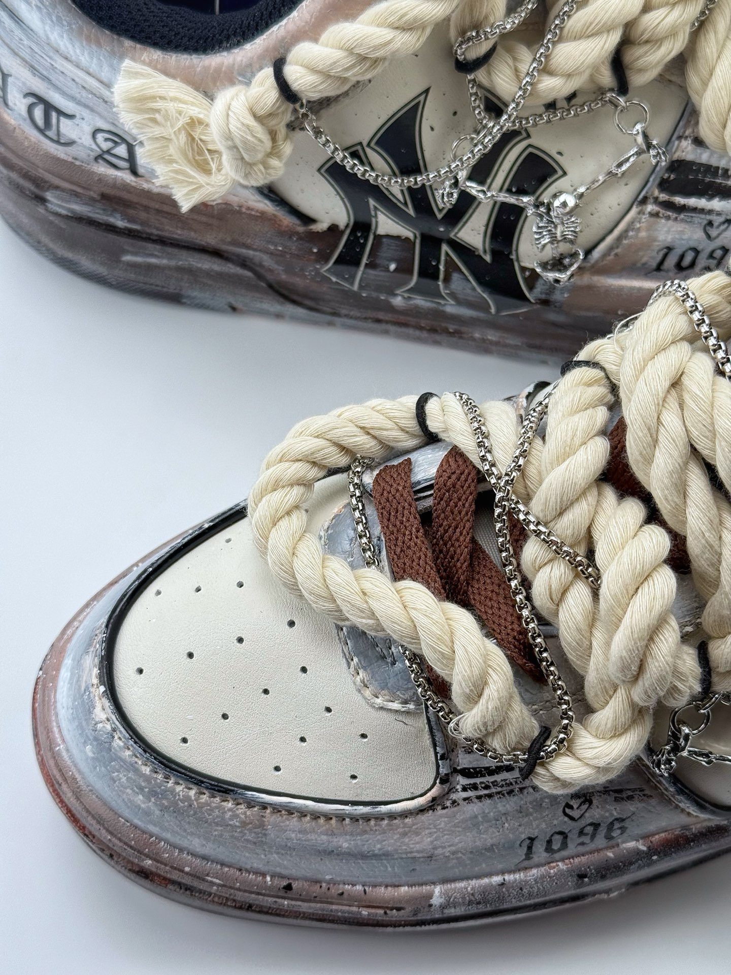 280 MLB Chunky Liner PU 涂鸦做旧骷髅 灰棕 厚底老爹厚底休闲运动慢跑鞋  3ASXCA51NXK