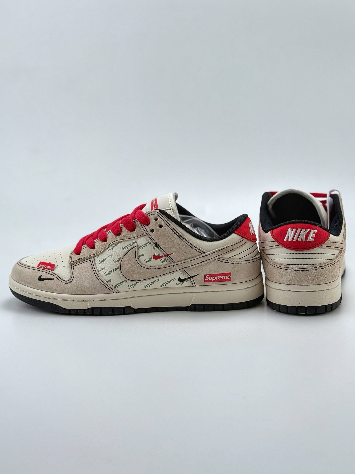 240 Nike SB Dunk Low x Supreme 白灰红三小钩  XS1086-024