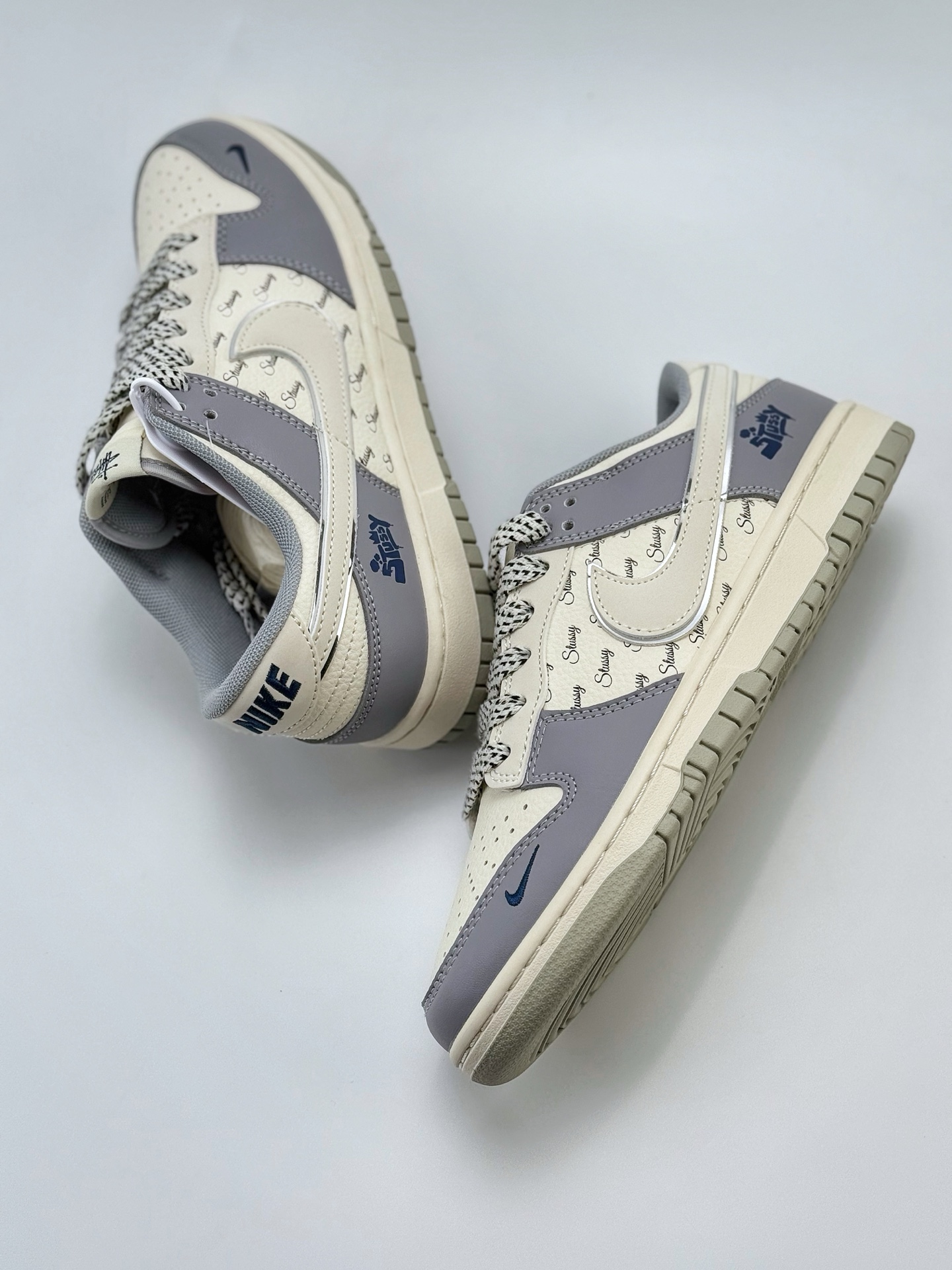 240 Nike SB Dunk Low x Stussy 白灰小钩满天星  SD6868-109