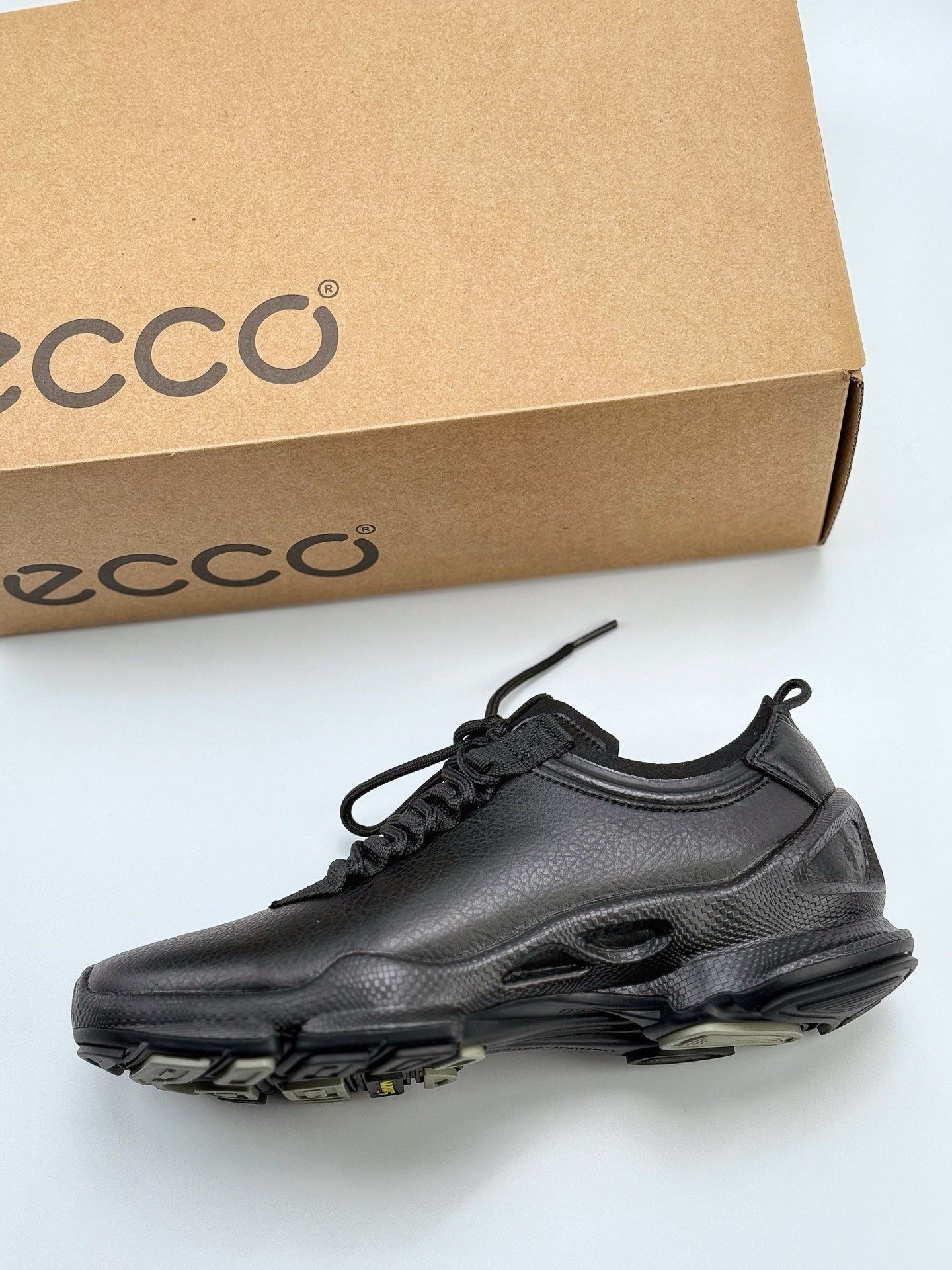 300 ECCO/爱步 运动跑鞋/休闲鞋 品质  钢印Logo 独家官网订制
