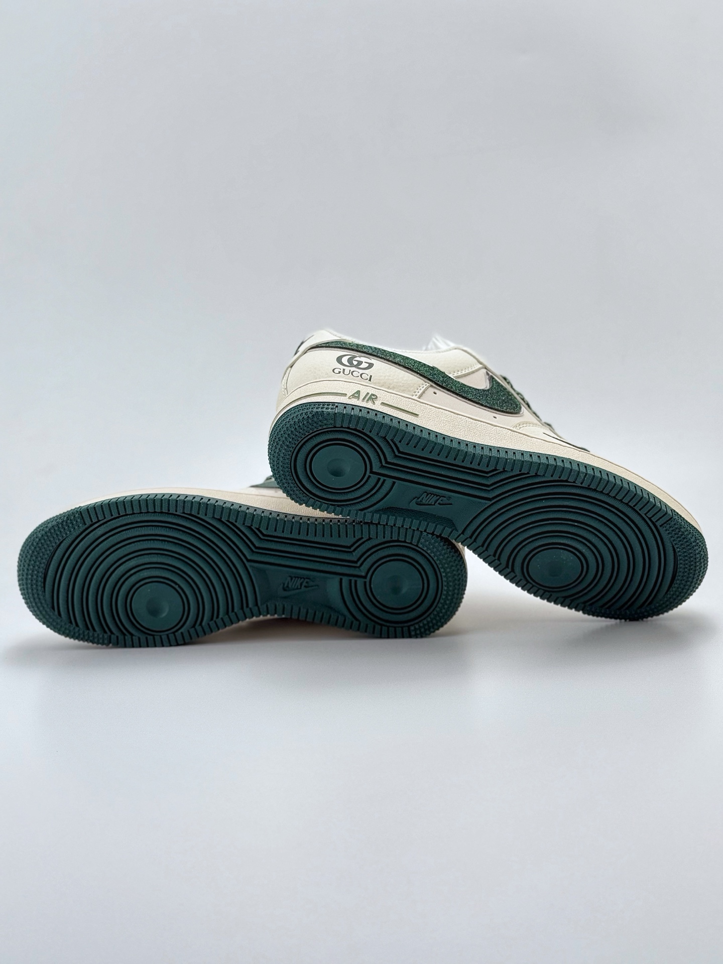 220 Nike Air Force 1 Low 07 x GUCCI 白绿小钩 QY6818-608
