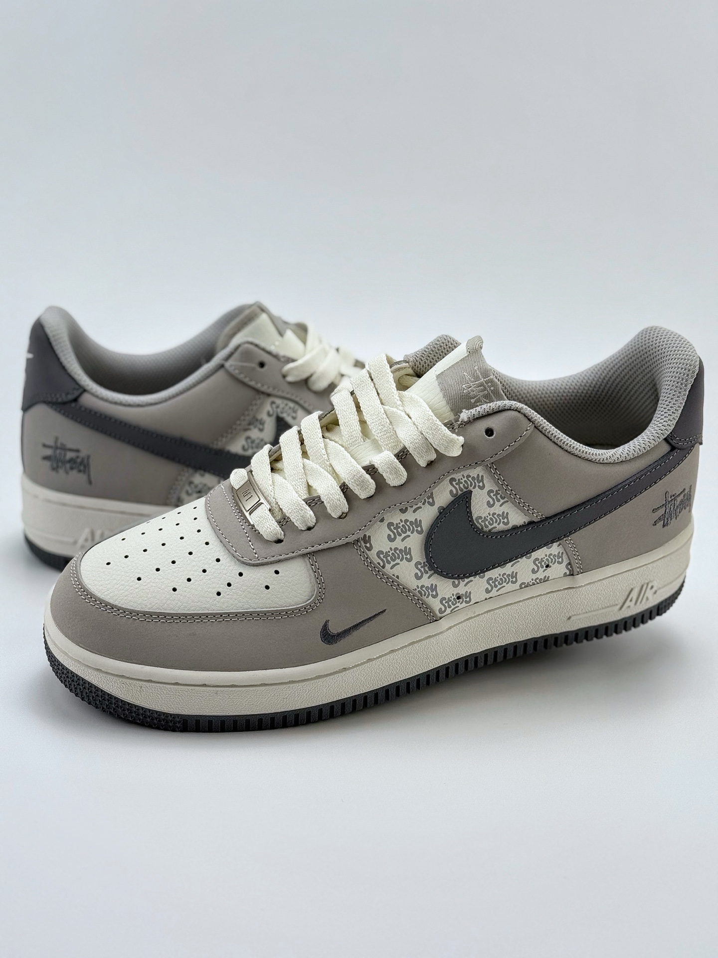 240 Nike Air Force 1 Low 07 x Stussy 白灰小钩  KY8899-107