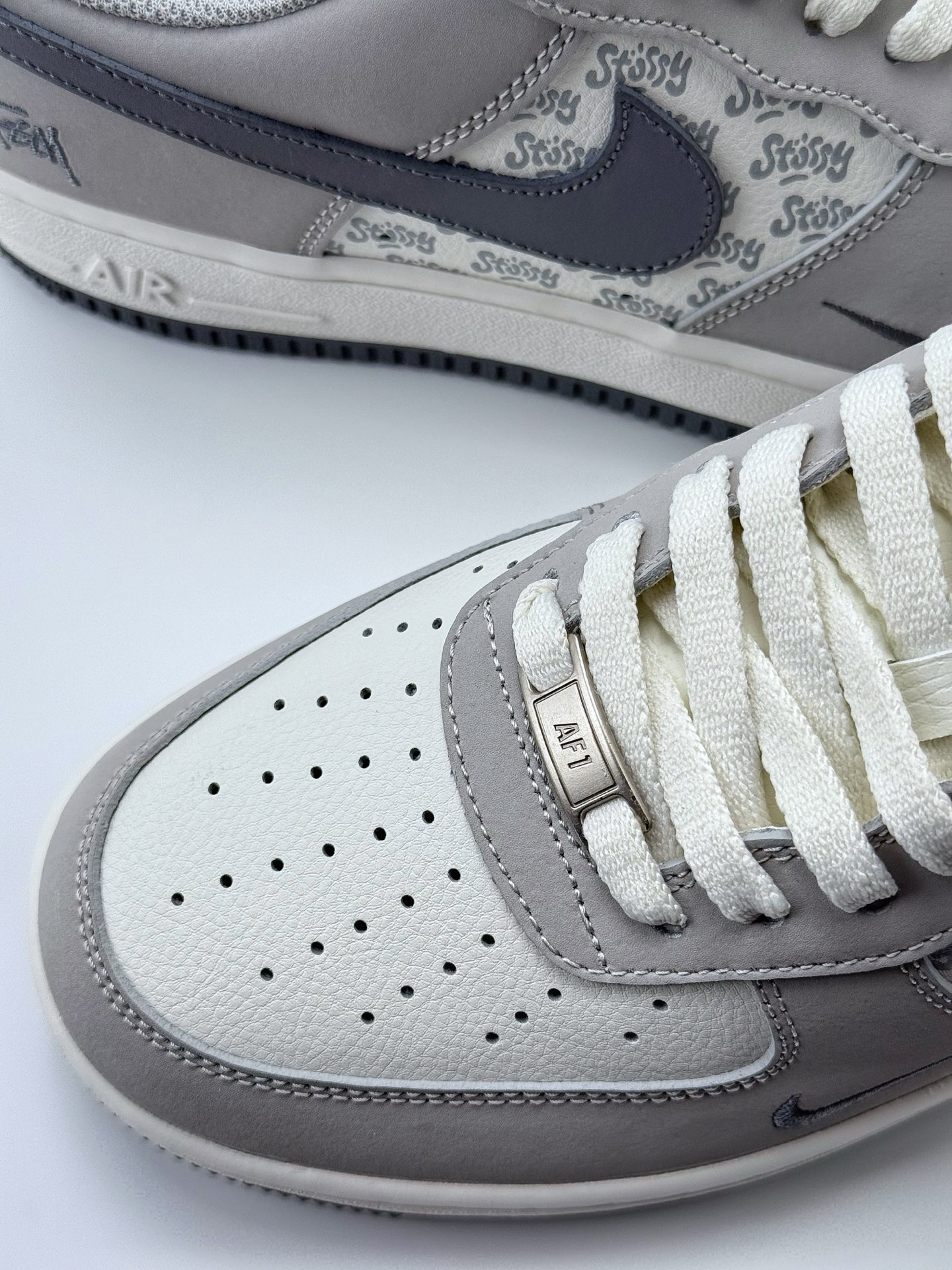 240 Nike Air Force 1 Low 07 x Stussy 白灰小钩  KY8899-107