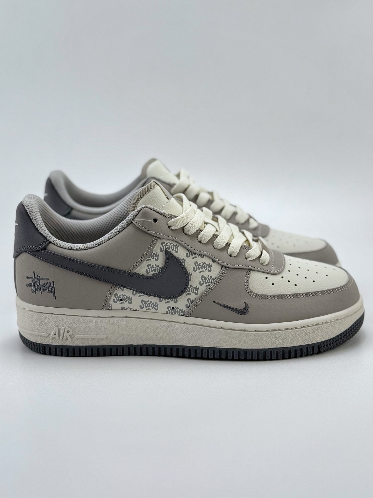 240 Nike Air Force 1 Low 07 x Stussy 白灰小钩  KY8899-107