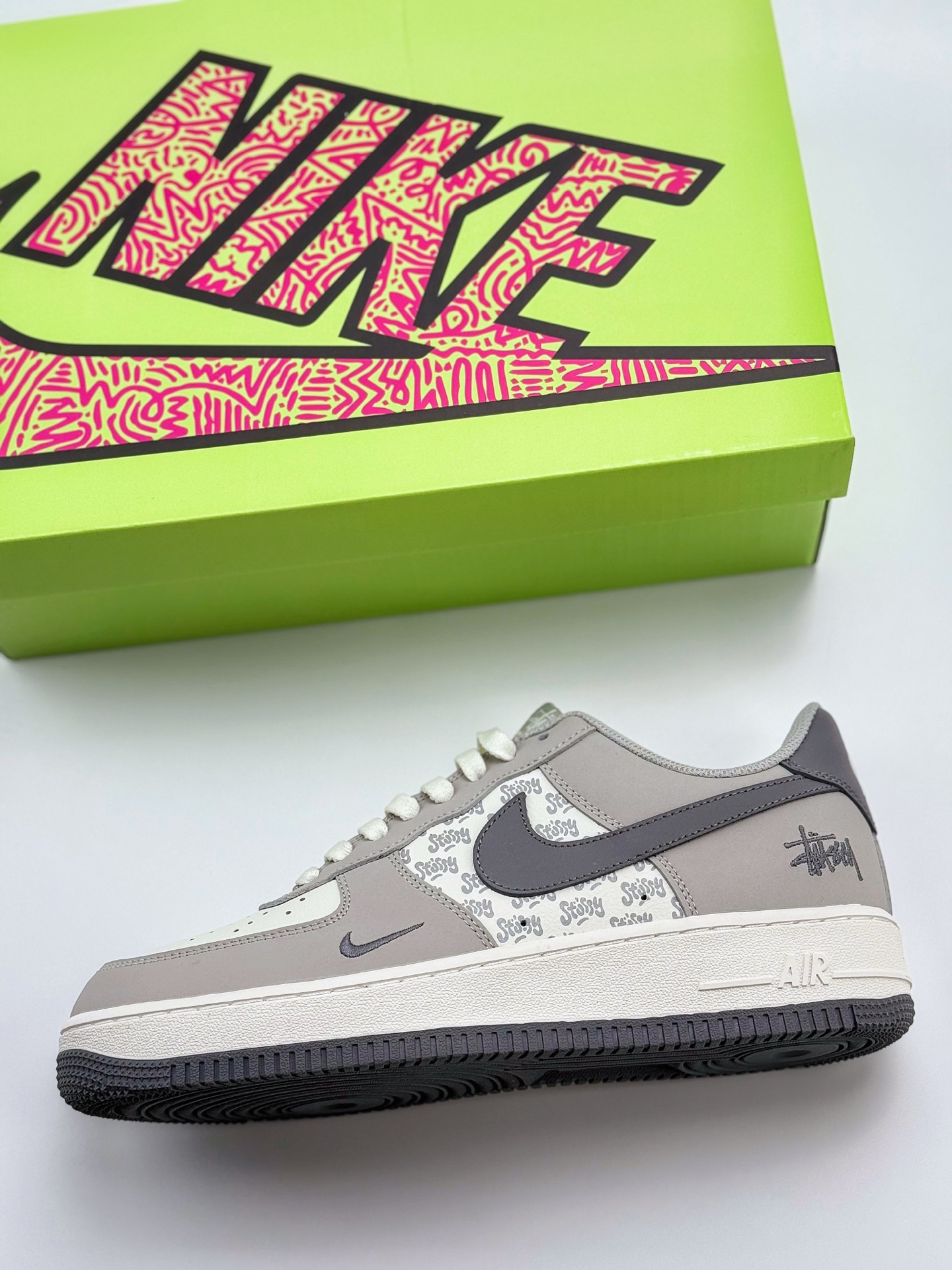 240 Nike Air Force 1 Low 07 x Stussy 白灰小钩  KY8899-107