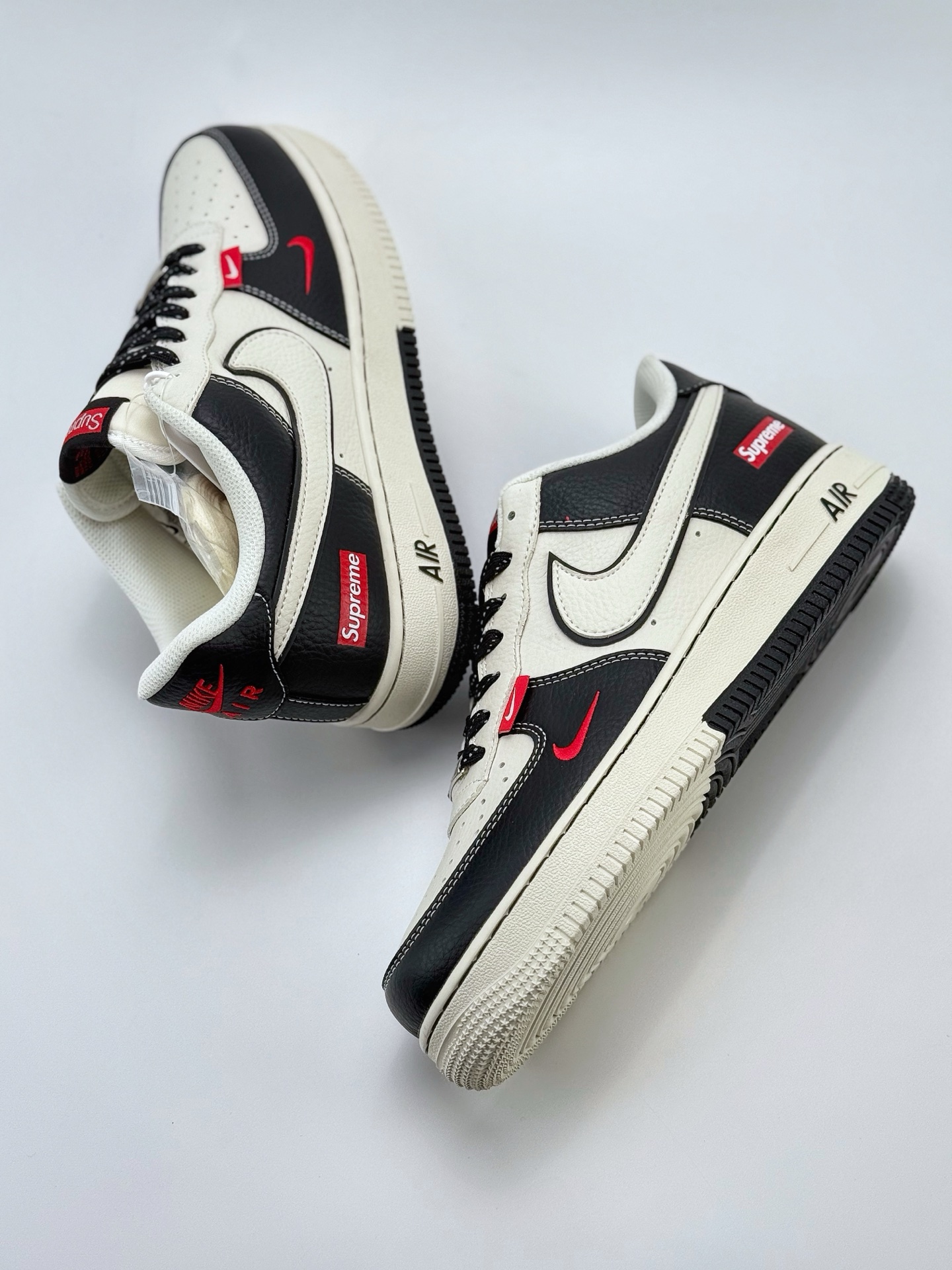260 Nike Air Force 1 Low 07 x Supreme 白黑红小钩满天星  CS5288-004
