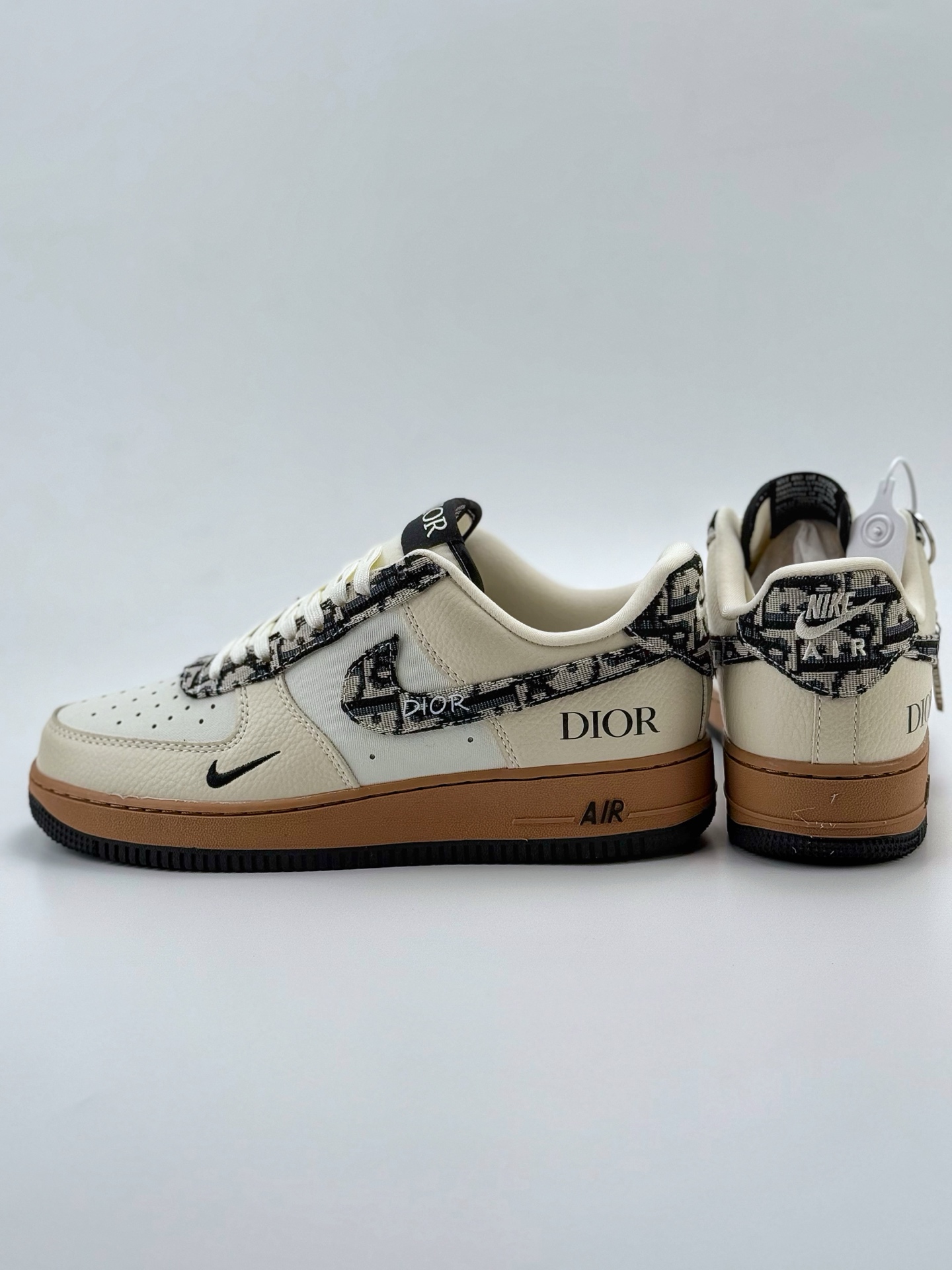 260 Nike Air Force 1 Low 07 x DIOR 米黑小钩  KK1988-048