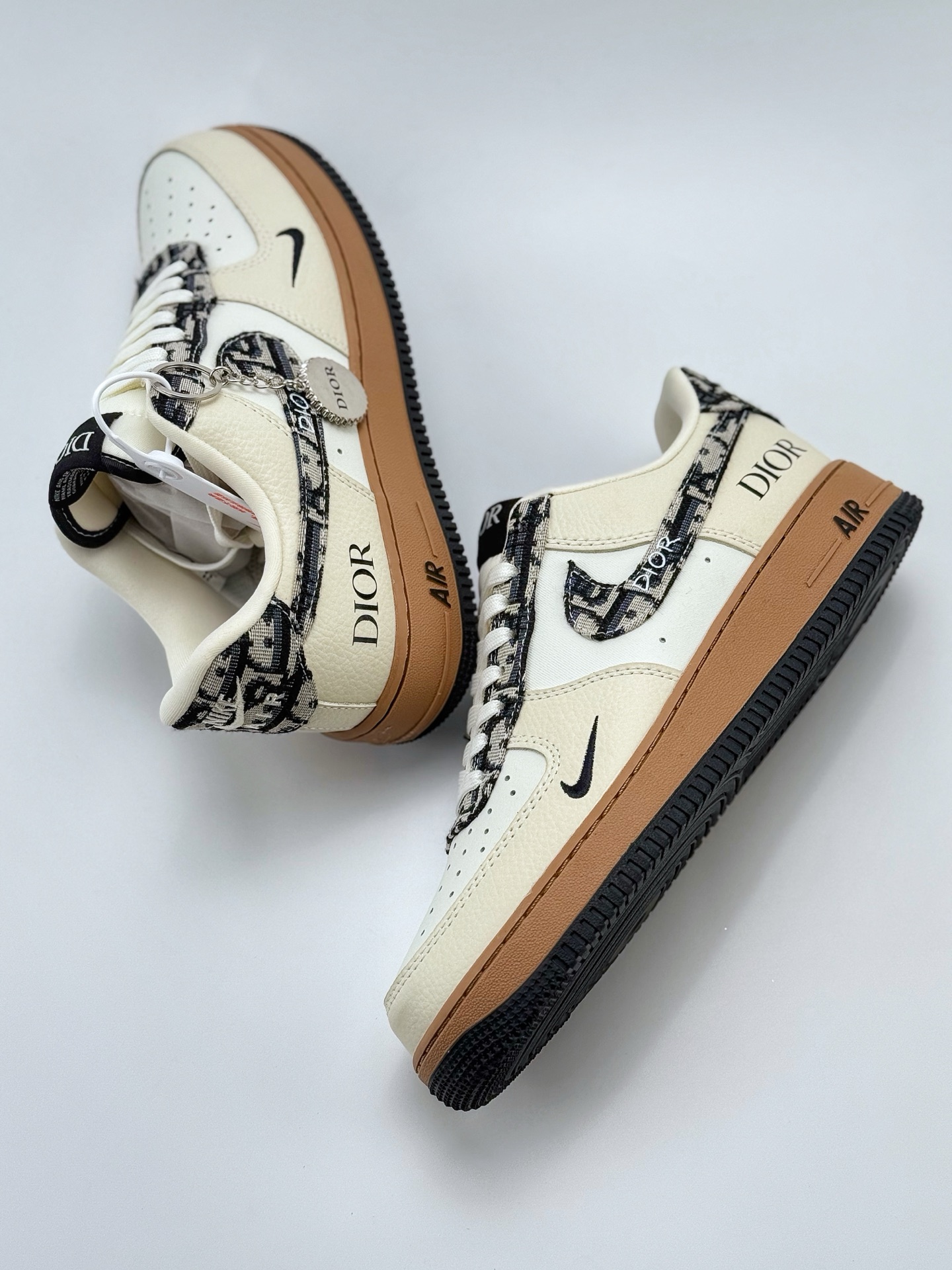 260 Nike Air Force 1 Low 07 x DIOR 米黑小钩  KK1988-048