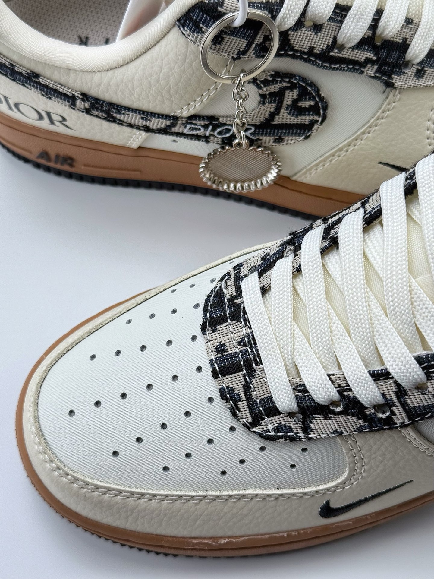 260 Nike Air Force 1 Low 07 x DIOR 米黑小钩  KK1988-048