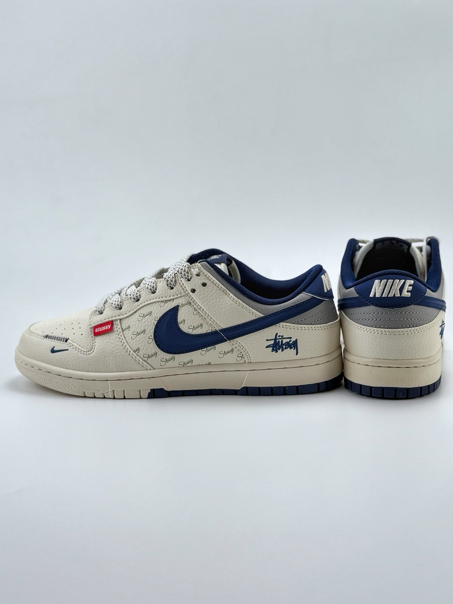 280 Nike SB Dunk Low x Stussy 白蓝小钩满天星  XS6089-541