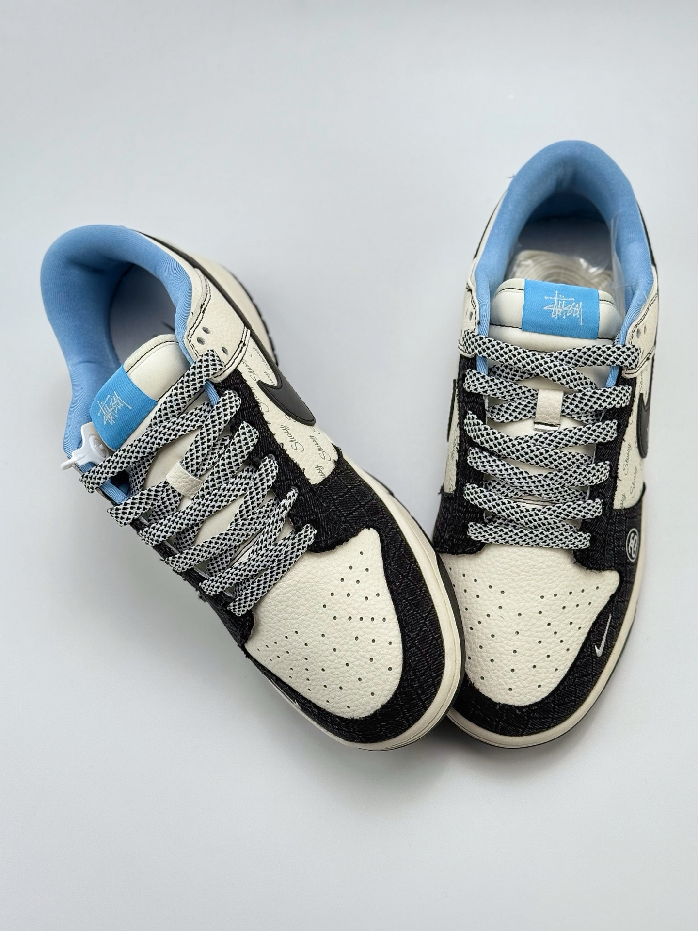 280 Nike SB Dunk Low x Stussy 白黑小钩满天星  ZH2598-267
