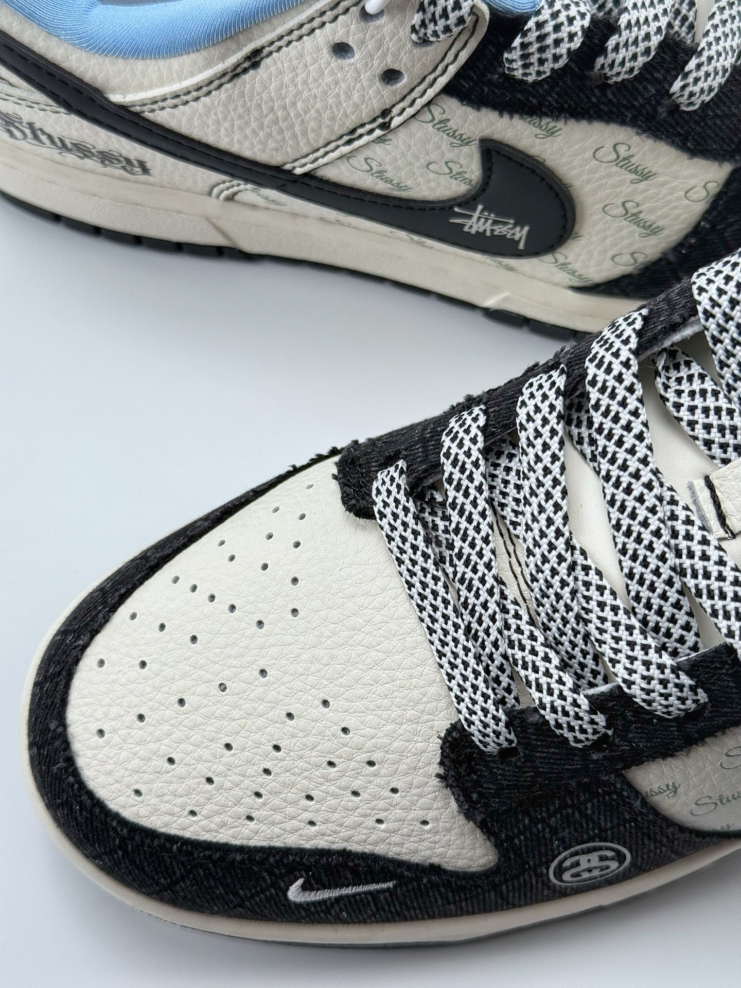 280 Nike SB Dunk Low x Stussy 白黑小钩满天星  ZH2598-267