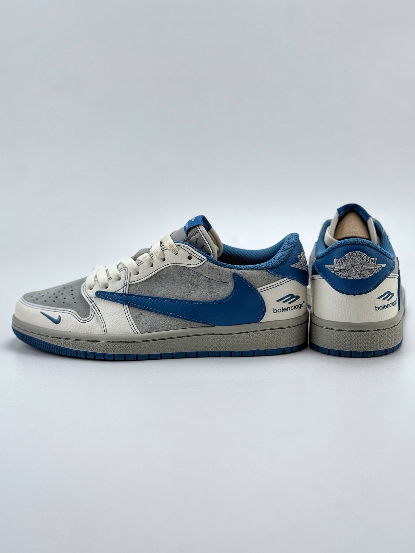 240 Travis Scott x Nike Air Jordan 1 Low x Balenciaga Air Jordan 1 Low 反转白灰蓝小钩倒钩  XD1568-105