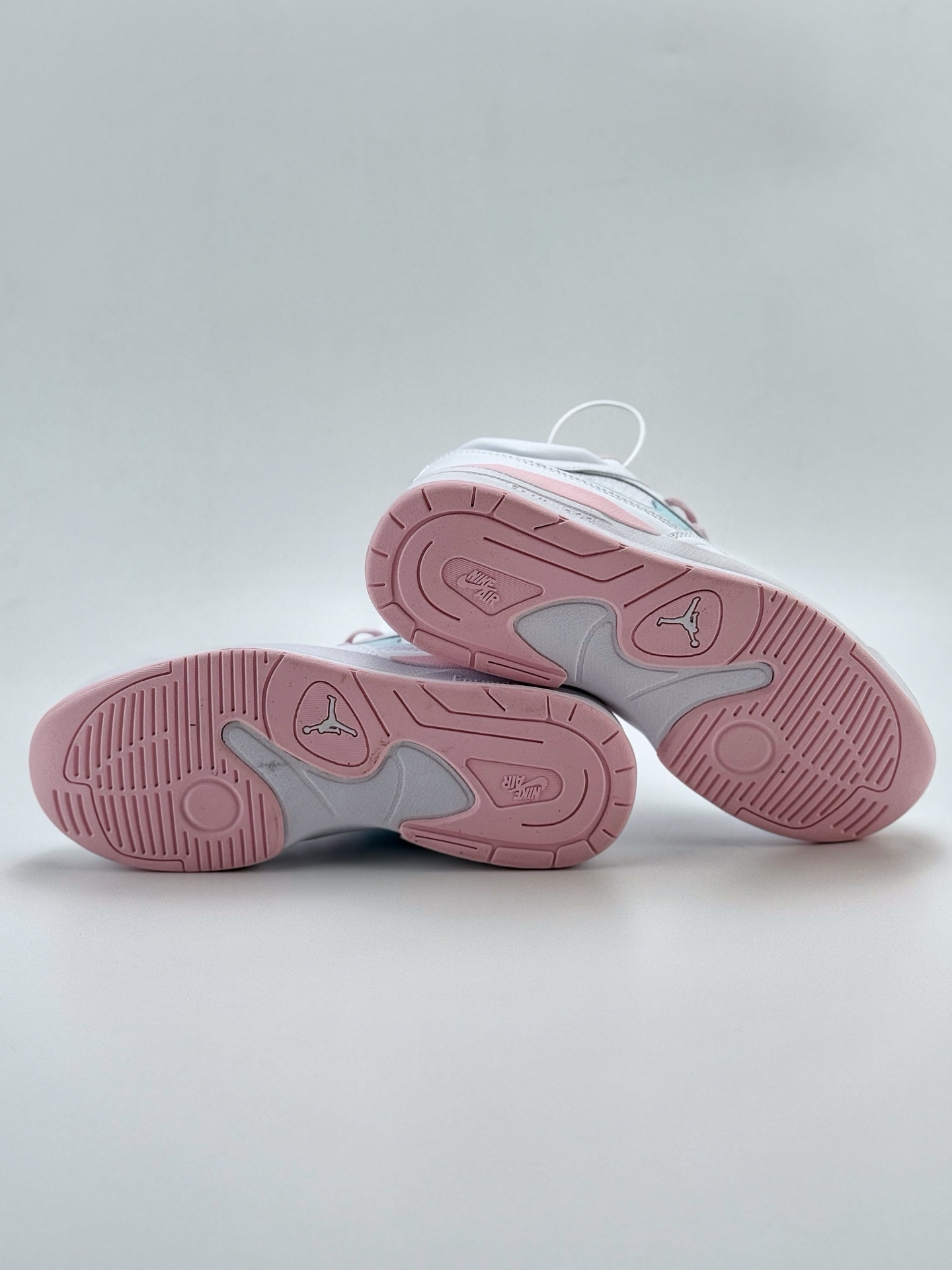 220 耐克Nike Jordan Stadium 90 白粉蓝 乔丹90年代体育场系列低帮复古运动篮球鞋  HQ1193-141