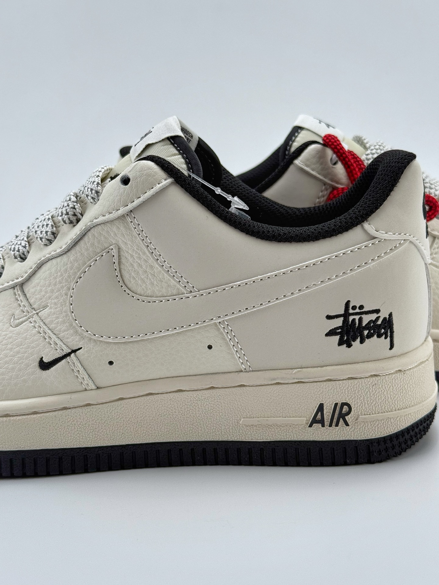 260 Nike Air Force 1 Low 07 x Stussy 白黑小钩满天星  XZ6188-713