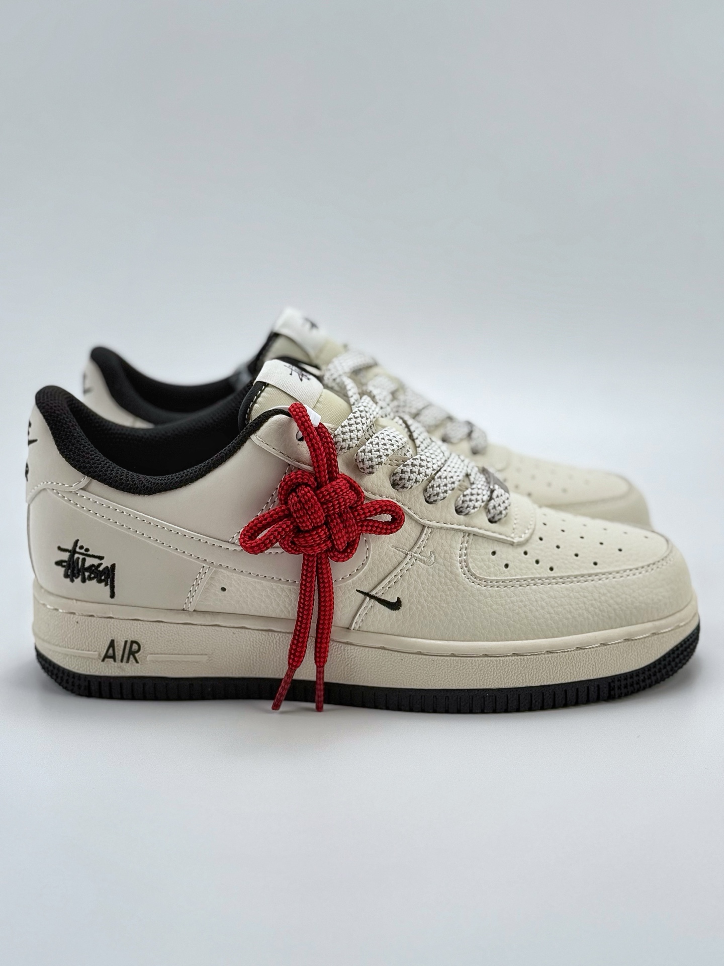 260 Nike Air Force 1 Low 07 x Stussy 白黑小钩满天星  XZ6188-713