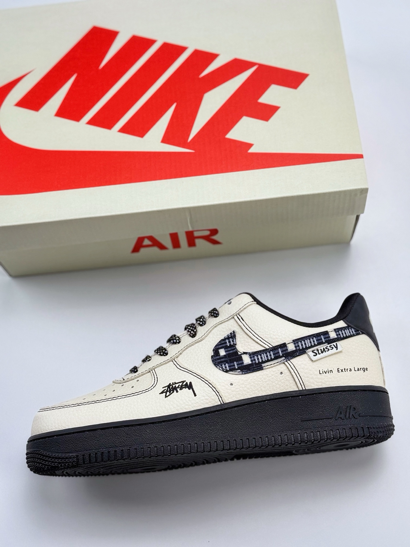 260 Nike Air Force 1 Low 07 x Stussy 白黑满天星 KK1988-071