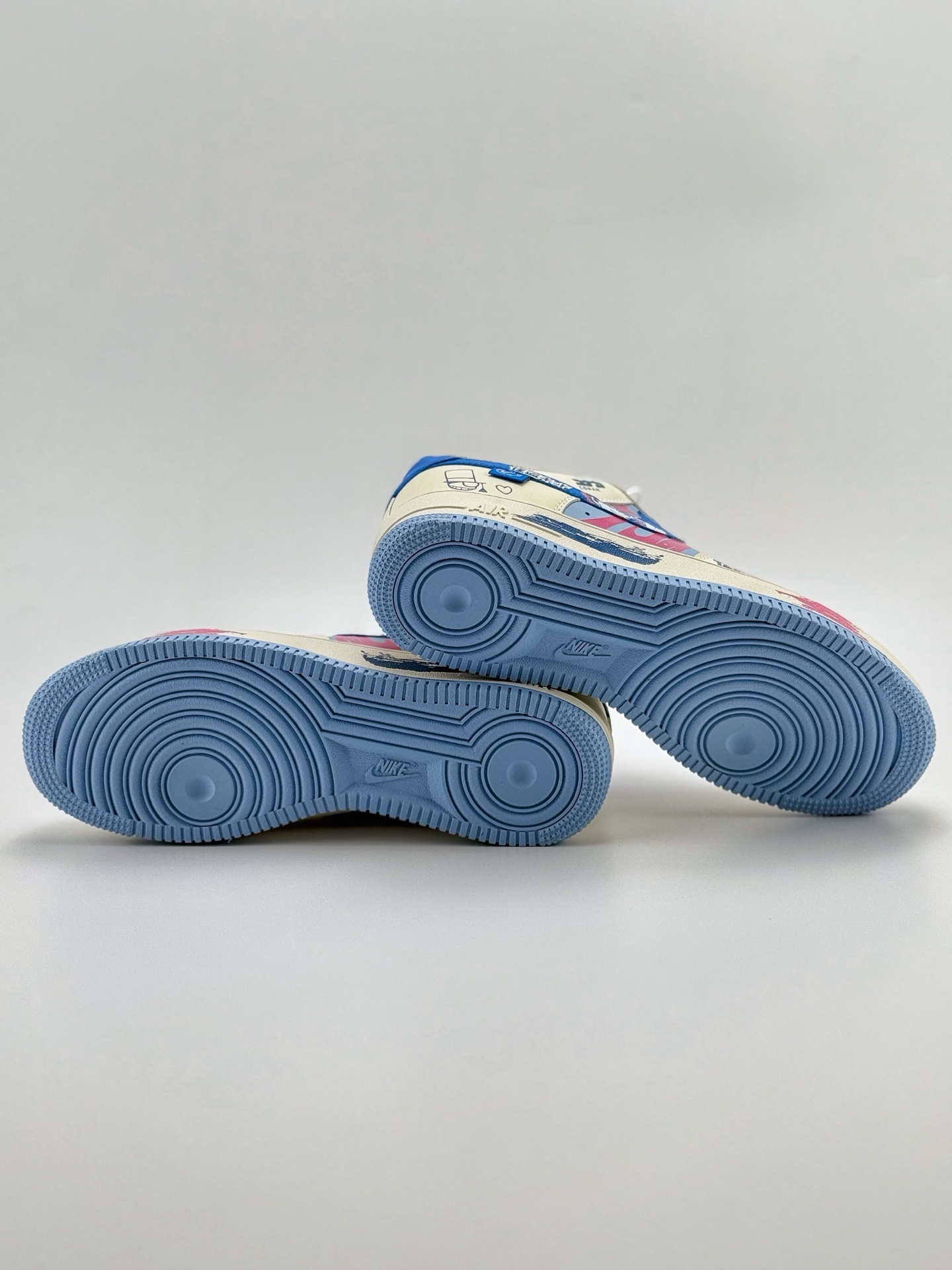 260 Nike Air Force 1 Low 07 白蓝涂鸦 DB3301-121