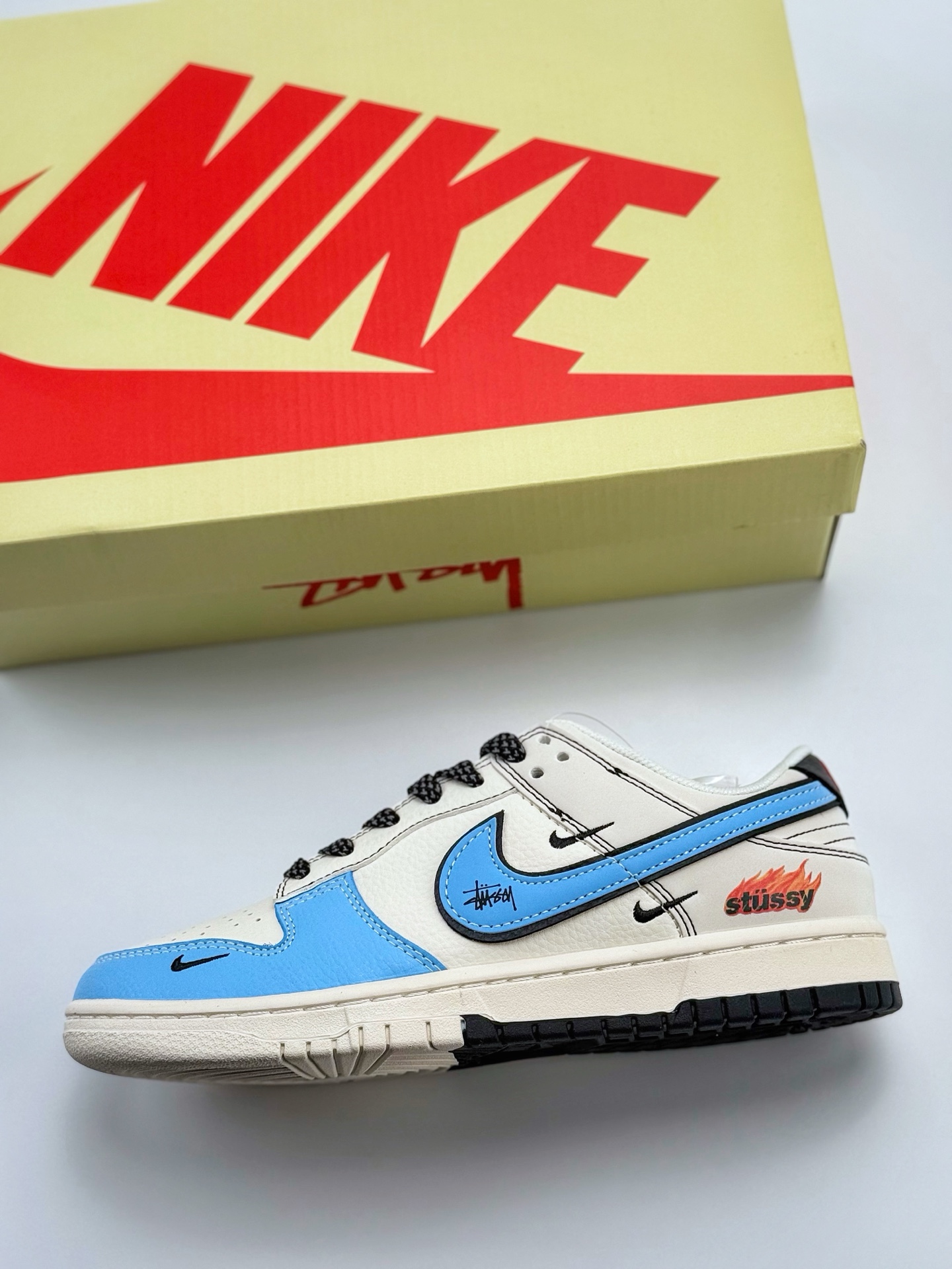 280 Nike SB Dunk Low x Stussy 白蓝小钩满天星  ZH2598-225