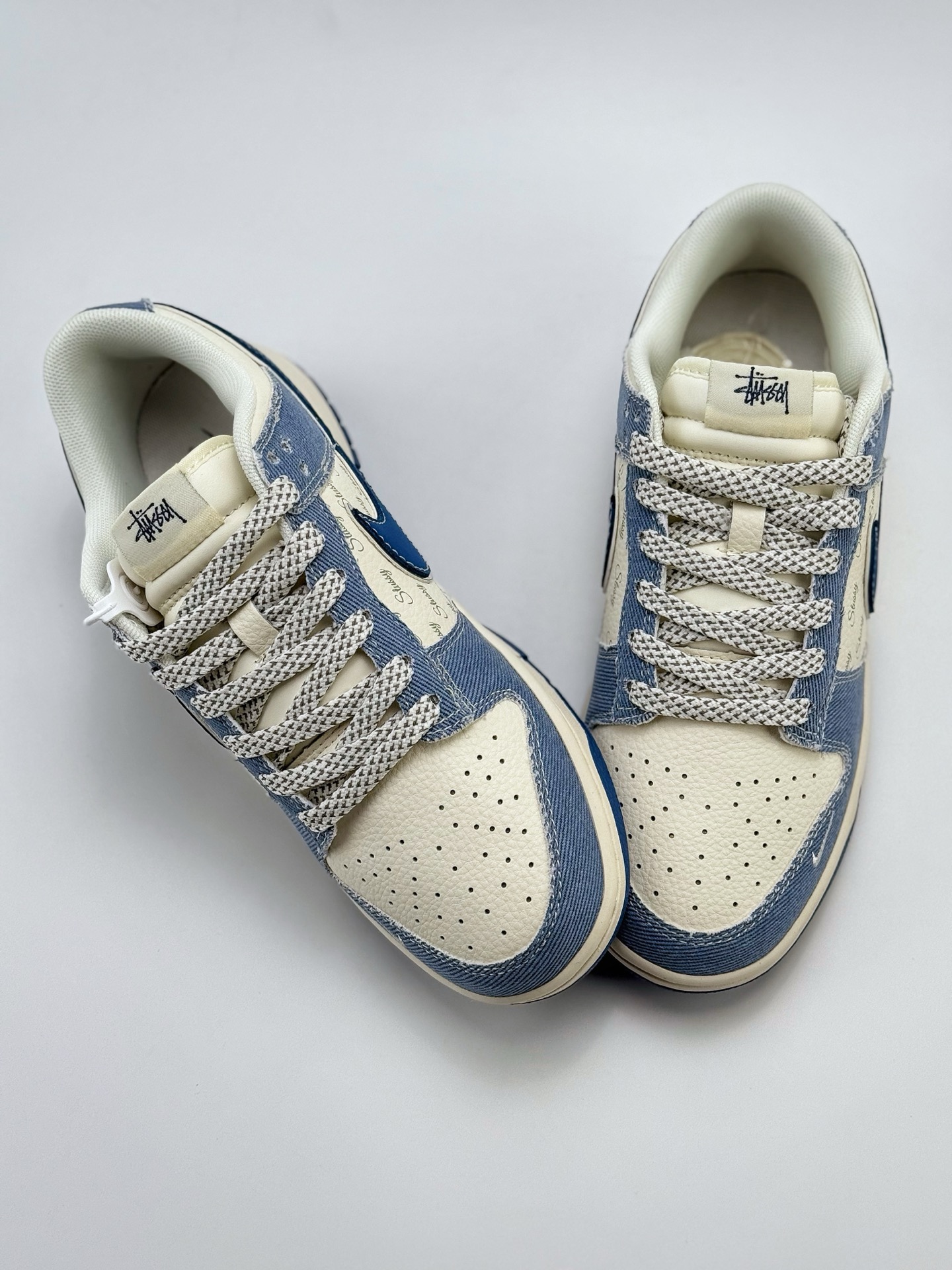 280 Nike SB Dunk Low x Stussy 白蓝牛仔小钩满天星  JJ2508-562