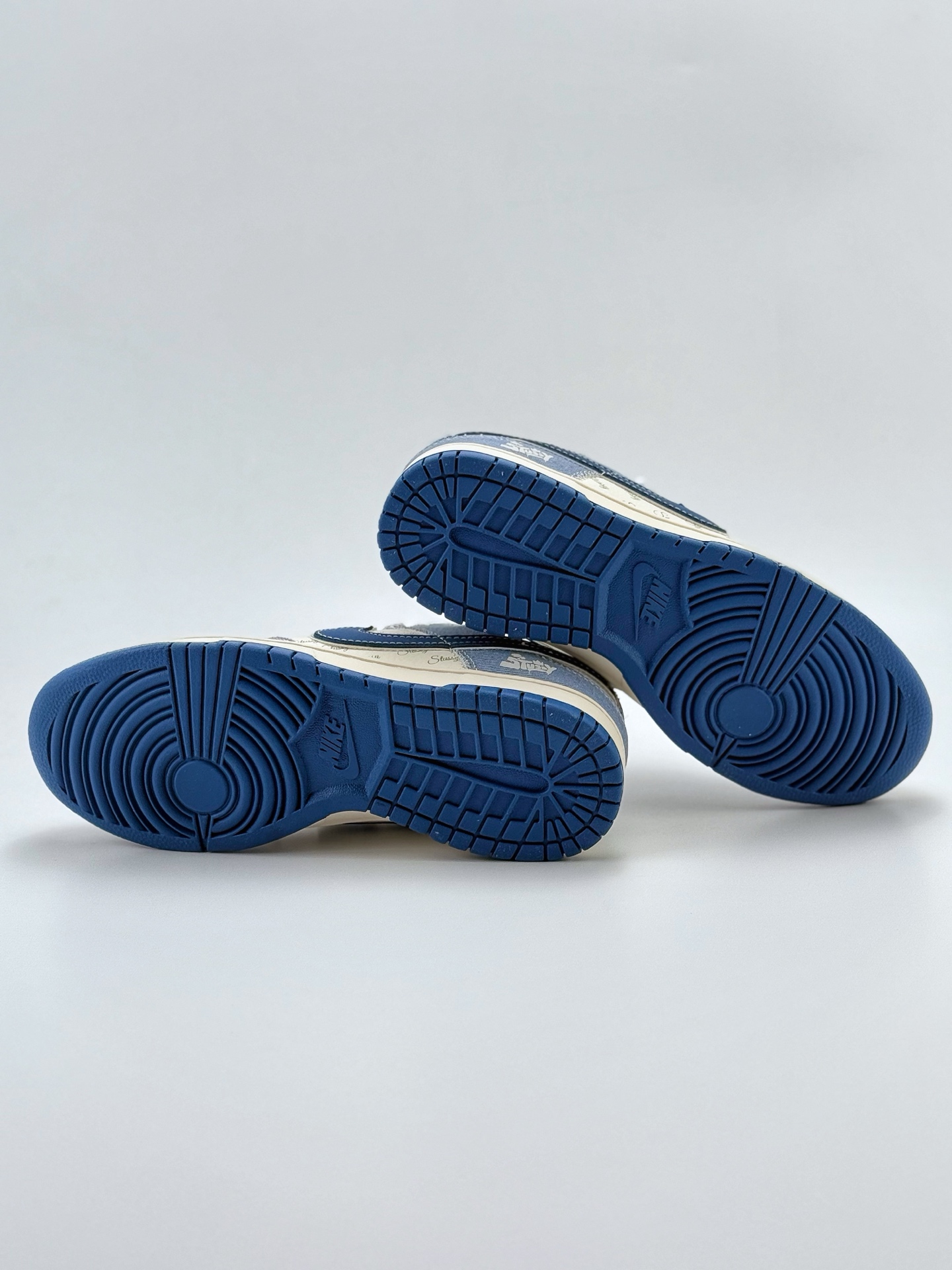 280 Nike SB Dunk Low x Stussy 白蓝牛仔小钩满天星  JJ2508-562