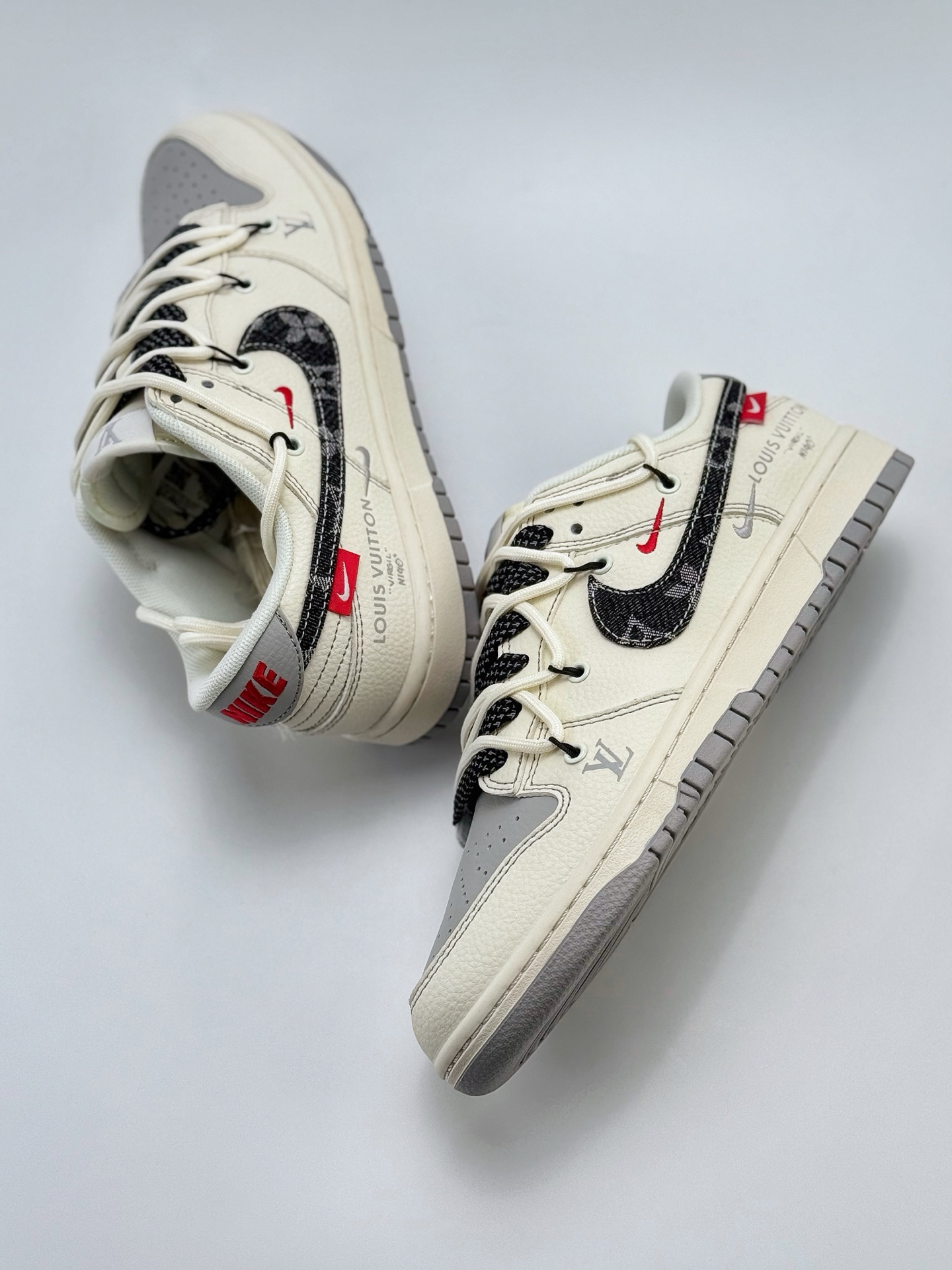 300 Nike SB Dunk Low x Louis Vuitton 白灰黑双小钩绑带满天星 FC1688-218