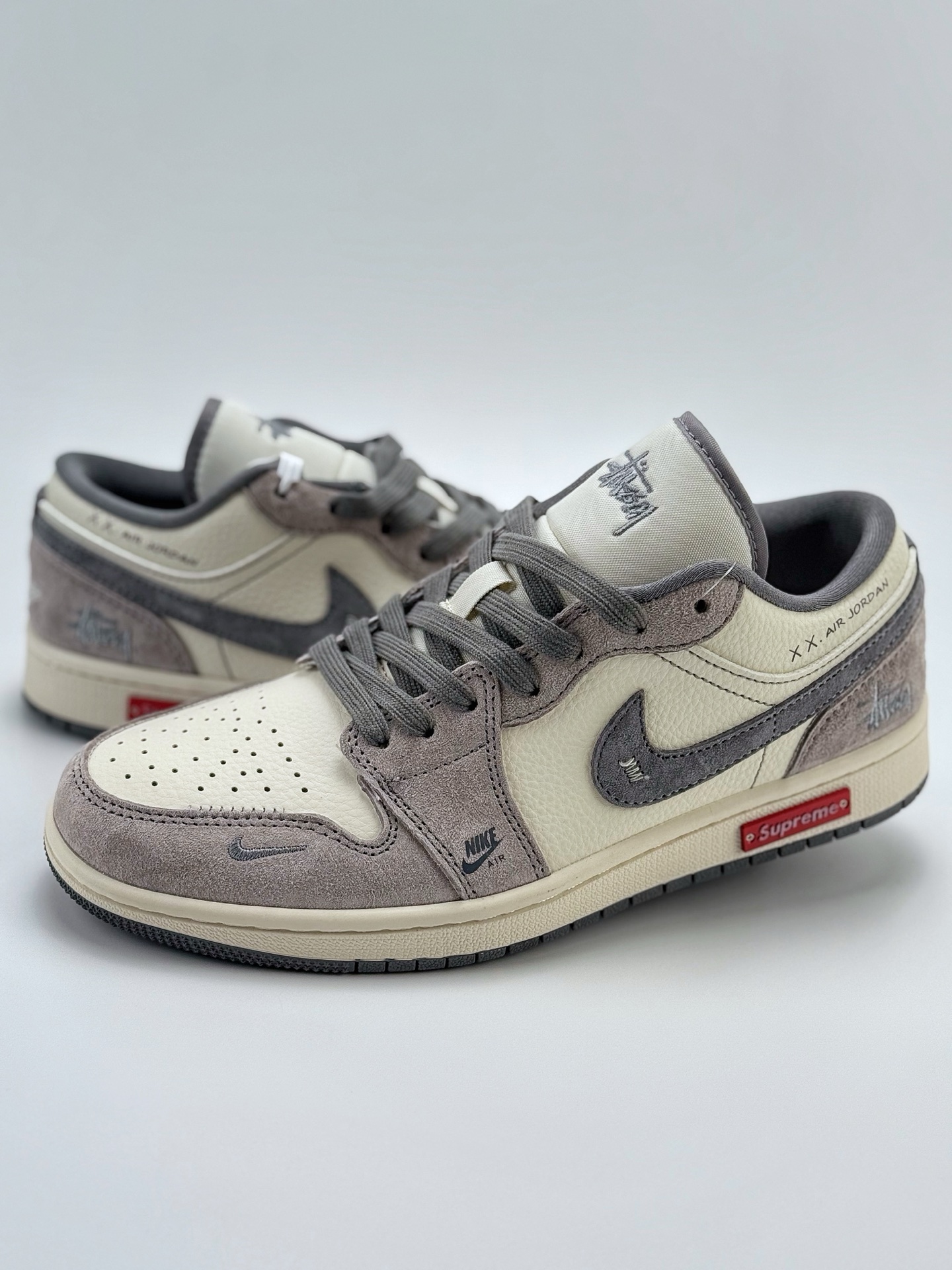 280 Air Jordan 1 Retro Low x Stussy x Supreme 白灰小钩  SJ9950-053