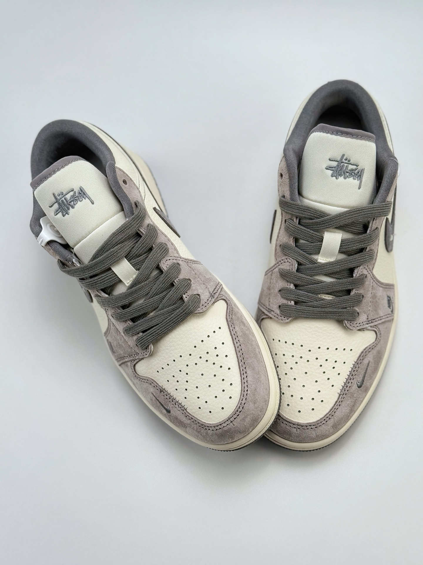 280 Air Jordan 1 Retro Low x Stussy x Supreme 白灰小钩  SJ9950-053