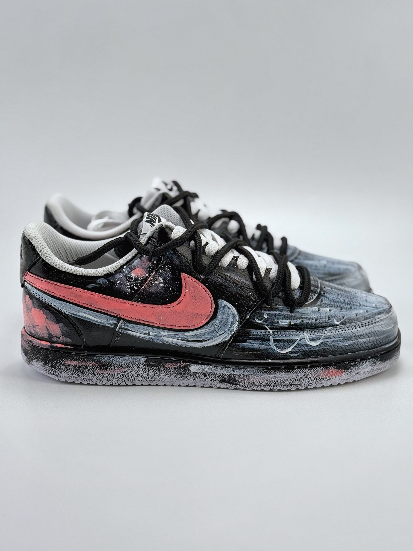 260 Nike Court Vision Low SSS制造 病变2.0 泼墨抽象 哥特毒液 黑白粉 休闲运动板鞋 DH2987-212