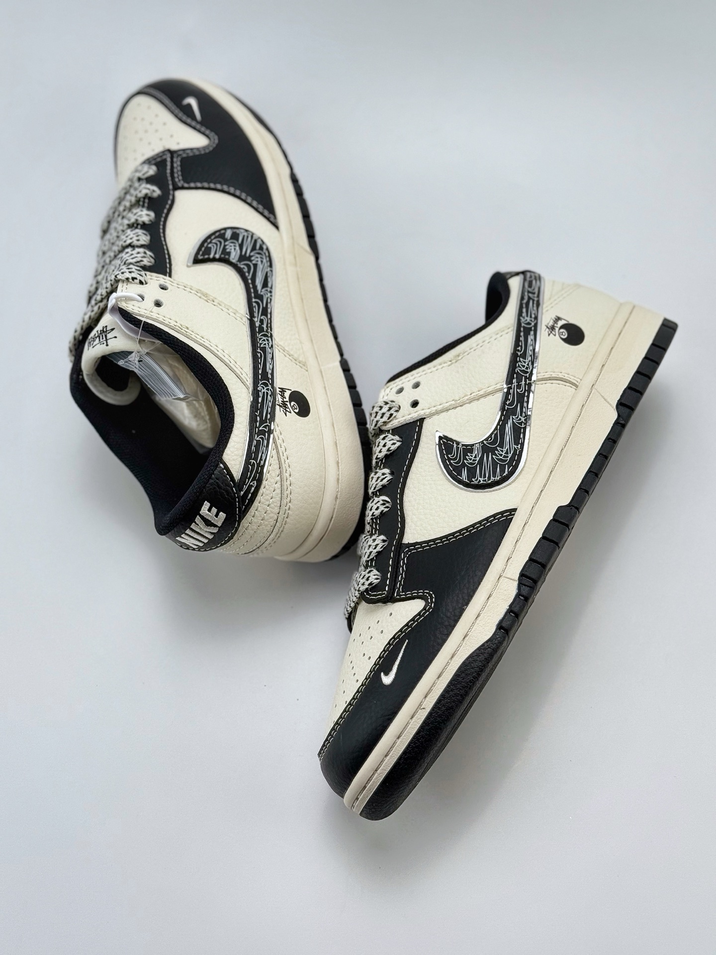240 Nike SB Dunk Low x Stussy 白黑小钩满天星  SD6868-105