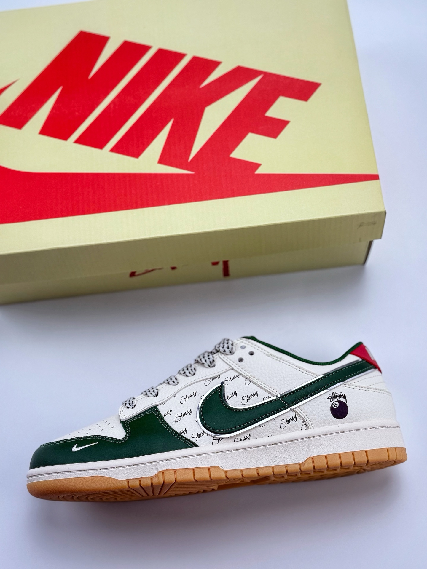 240 Nike SB Dunk Low x Stussy 白绿小钩满天星  SD6868-101