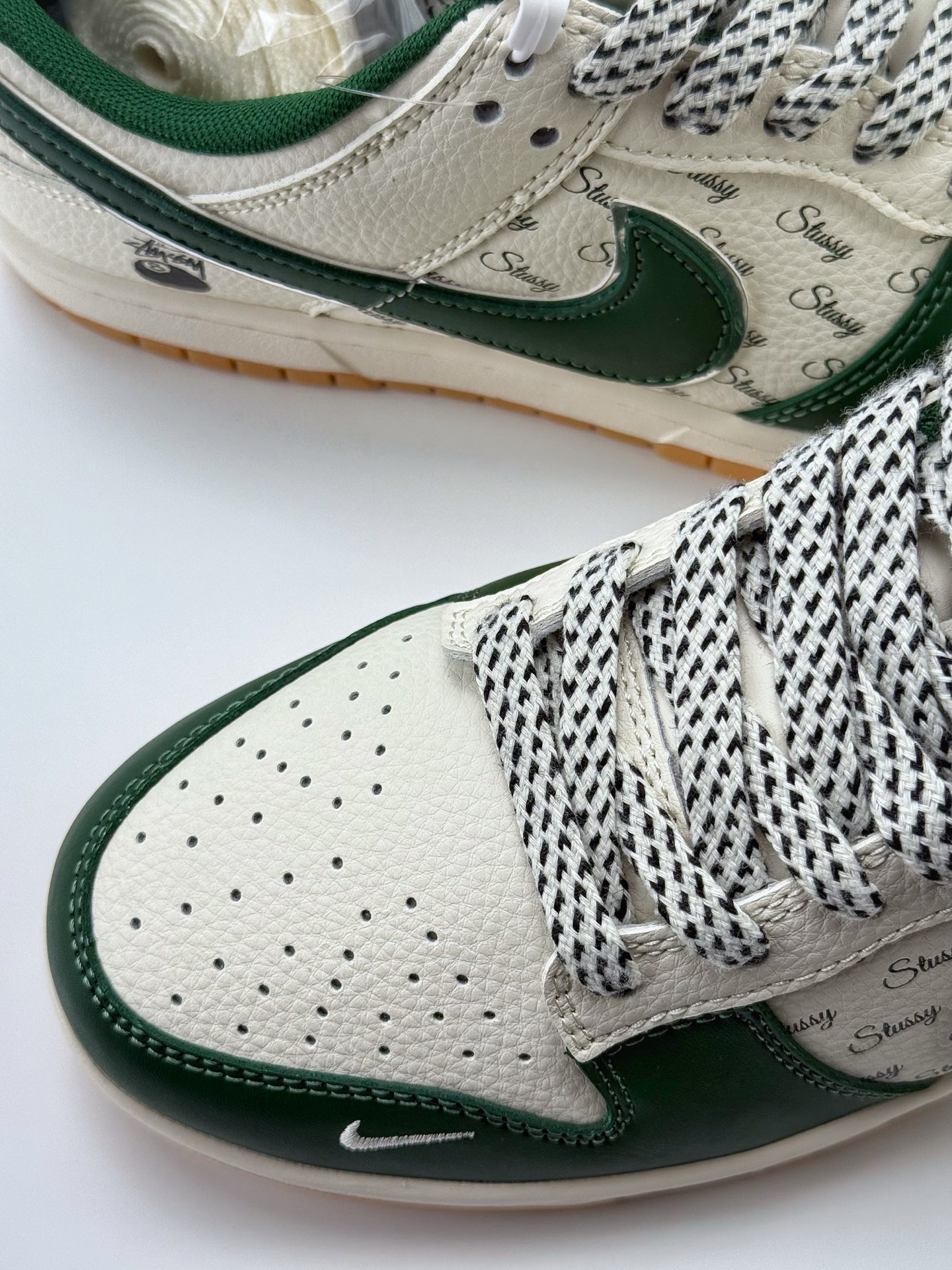 240 Nike SB Dunk Low x Stussy 白绿小钩满天星  SD6868-101