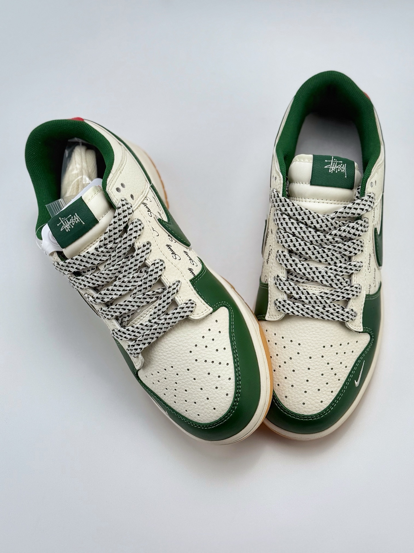 240 Nike SB Dunk Low x Stussy 白绿小钩满天星  SD6868-101