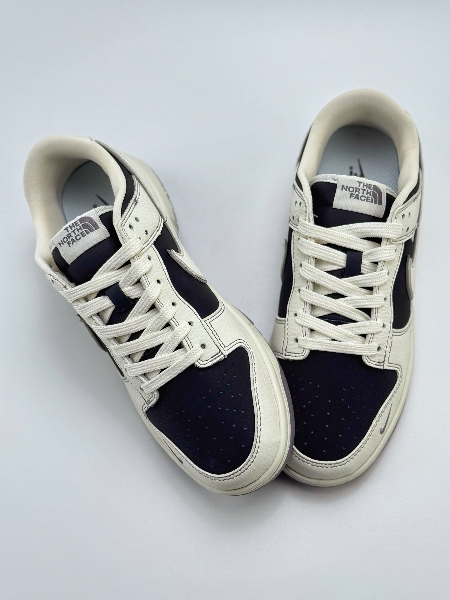 280 Nike SB Dunk Low x The North Face 白黑三小钩  SC9207-404
