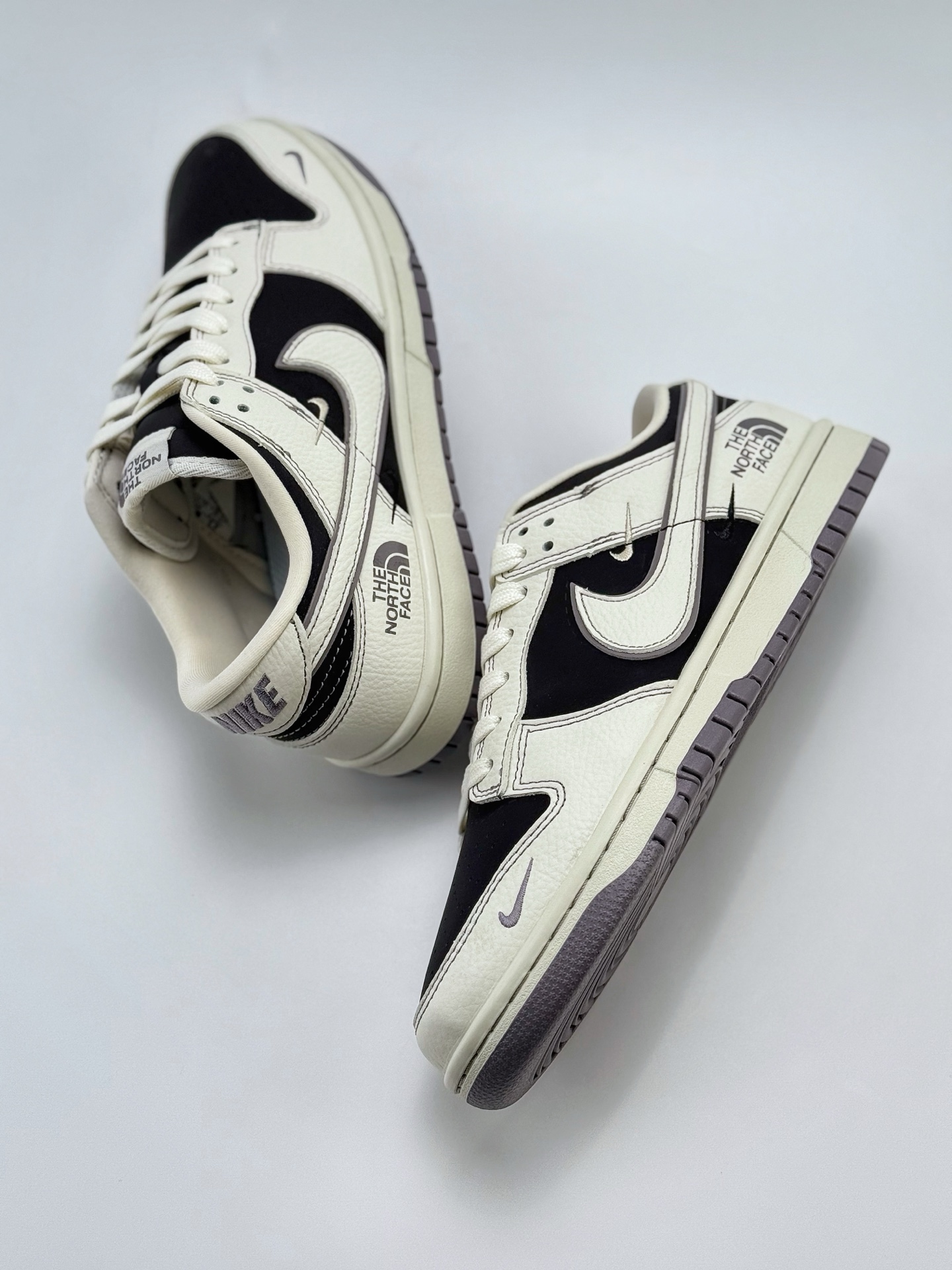 280 Nike SB Dunk Low x The North Face 白黑三小钩  SC9207-404