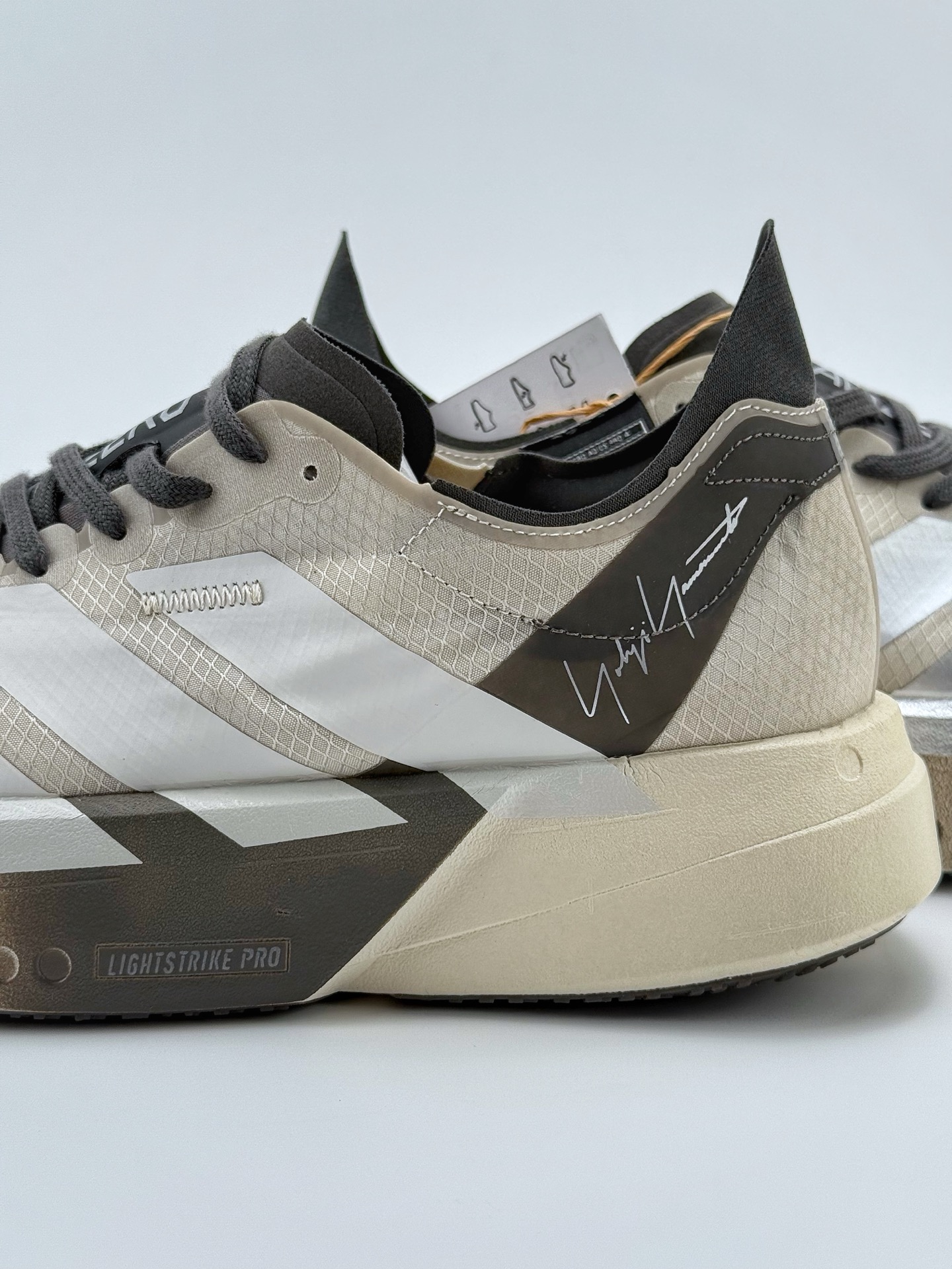 190 Ad Adizero Adios 4 M Y-3 轻盈跑鞋 耐磨减震专业跑步鞋    JS3154