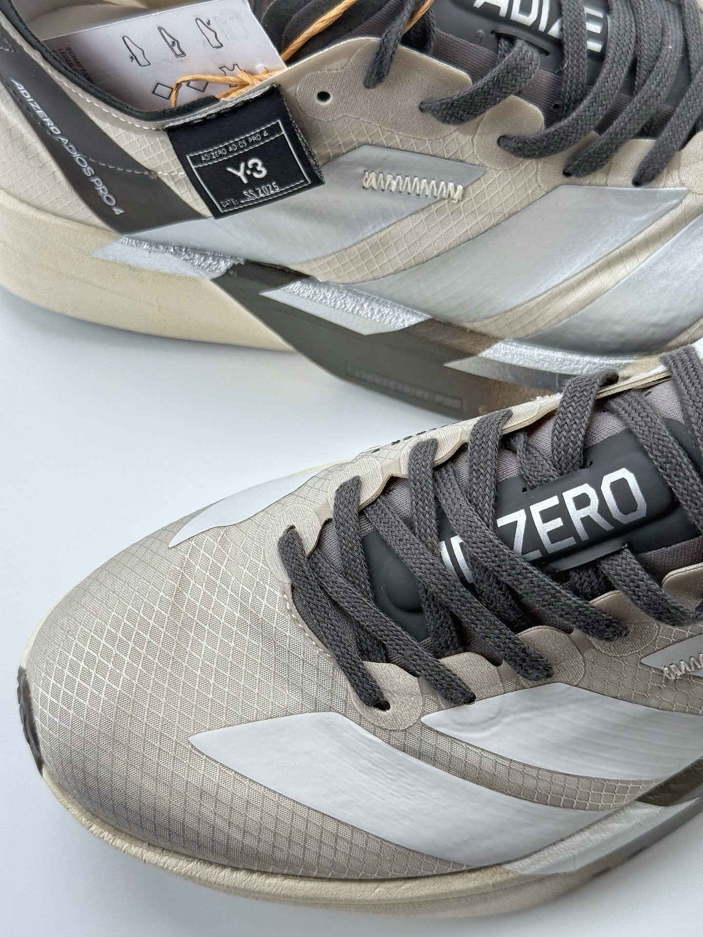 190 Ad Adizero Adios 4 M Y-3 轻盈跑鞋 耐磨减震专业跑步鞋    JS3154