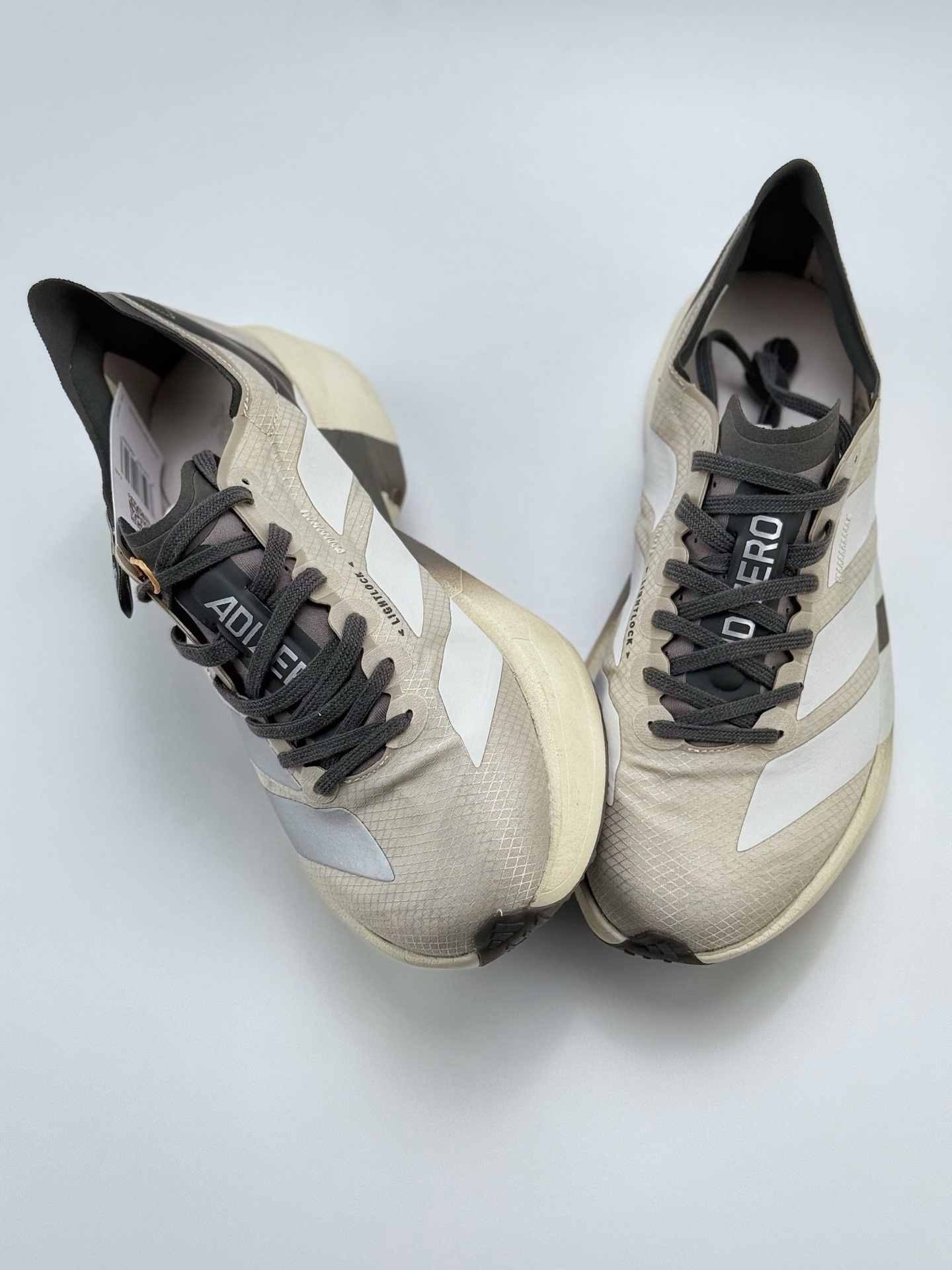 190 Ad Adizero Adios 4 M Y-3 轻盈跑鞋 耐磨减震专业跑步鞋    JS3154