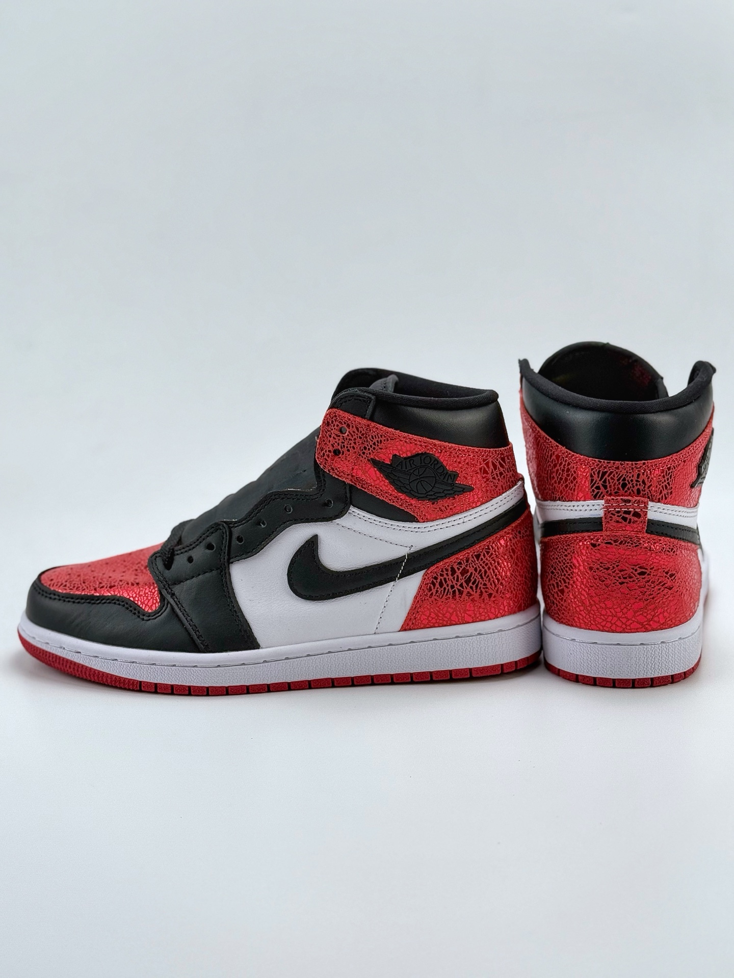 260 莞产原底面 市售性价比之王 Air Jordan 1 Retro High OG 黑白红 龟裂纹  FD2596-602