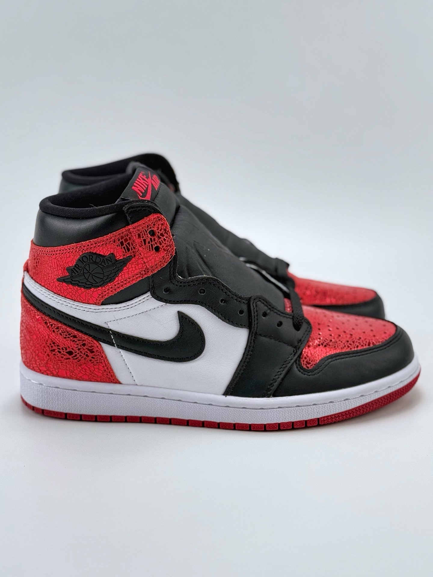 260 莞产原底面 市售性价比之王 Air Jordan 1 Retro High OG 黑白红 龟裂纹  FD2596-602
