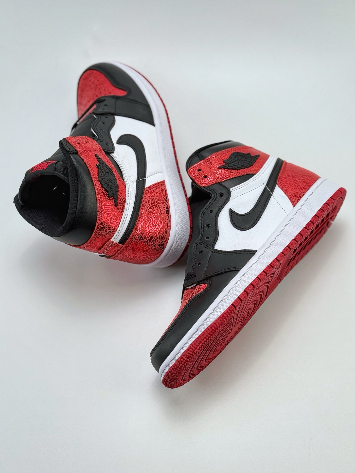 260 莞产原底面 市售性价比之王 Air Jordan 1 Retro High OG 黑白红 龟裂纹  FD2596-602