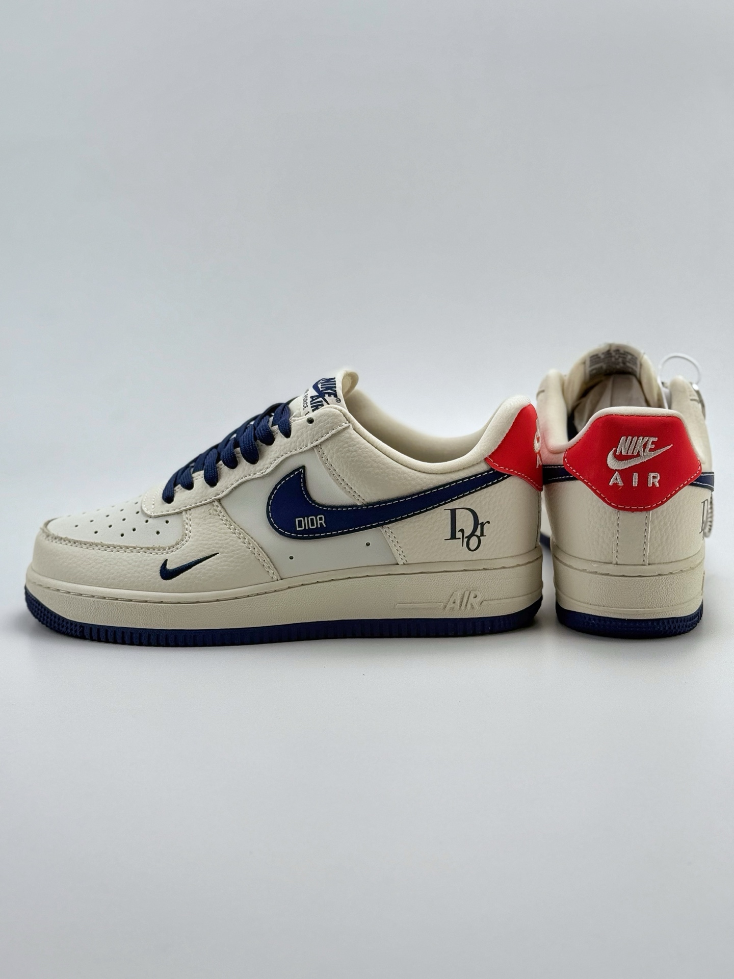 260 Nike Air Force 1 Low 07 x DIOR 白蓝小钩  KK1988-067