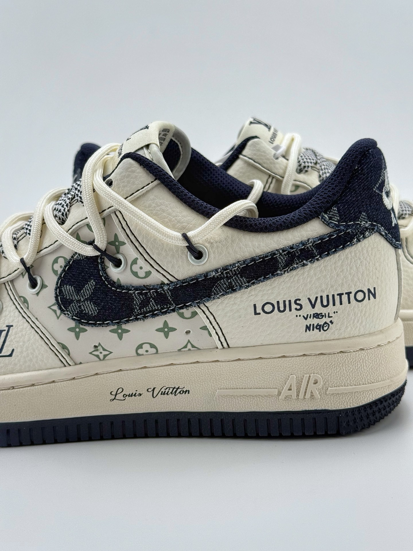 260 Nike Air Force 1 Low 07 x Louis Vuitton 白蓝牛仔绑带满天星  DM6868-060