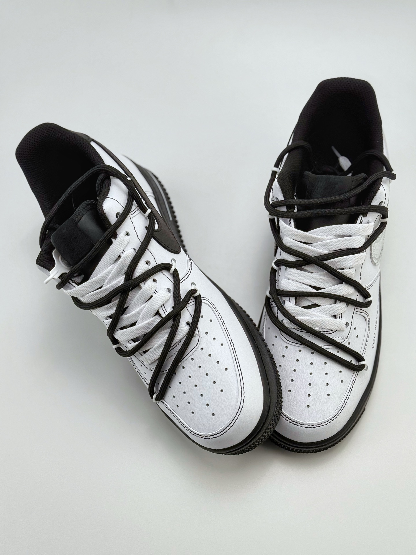 260 Nike Air Force 1 Low 07 破釜沉舟 字母 结构米色 银钩 绑带 白银黑  ZH0316-066